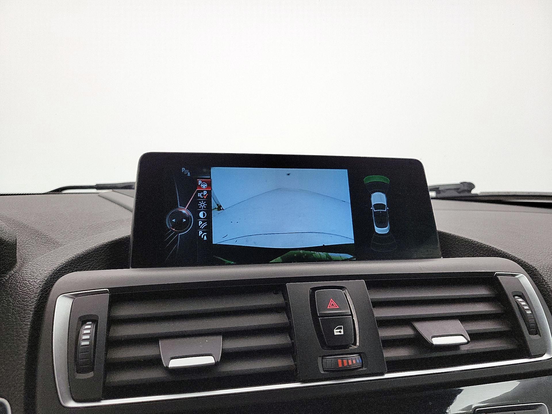 Thumbnail: 2015 BMW 2 Series - 15