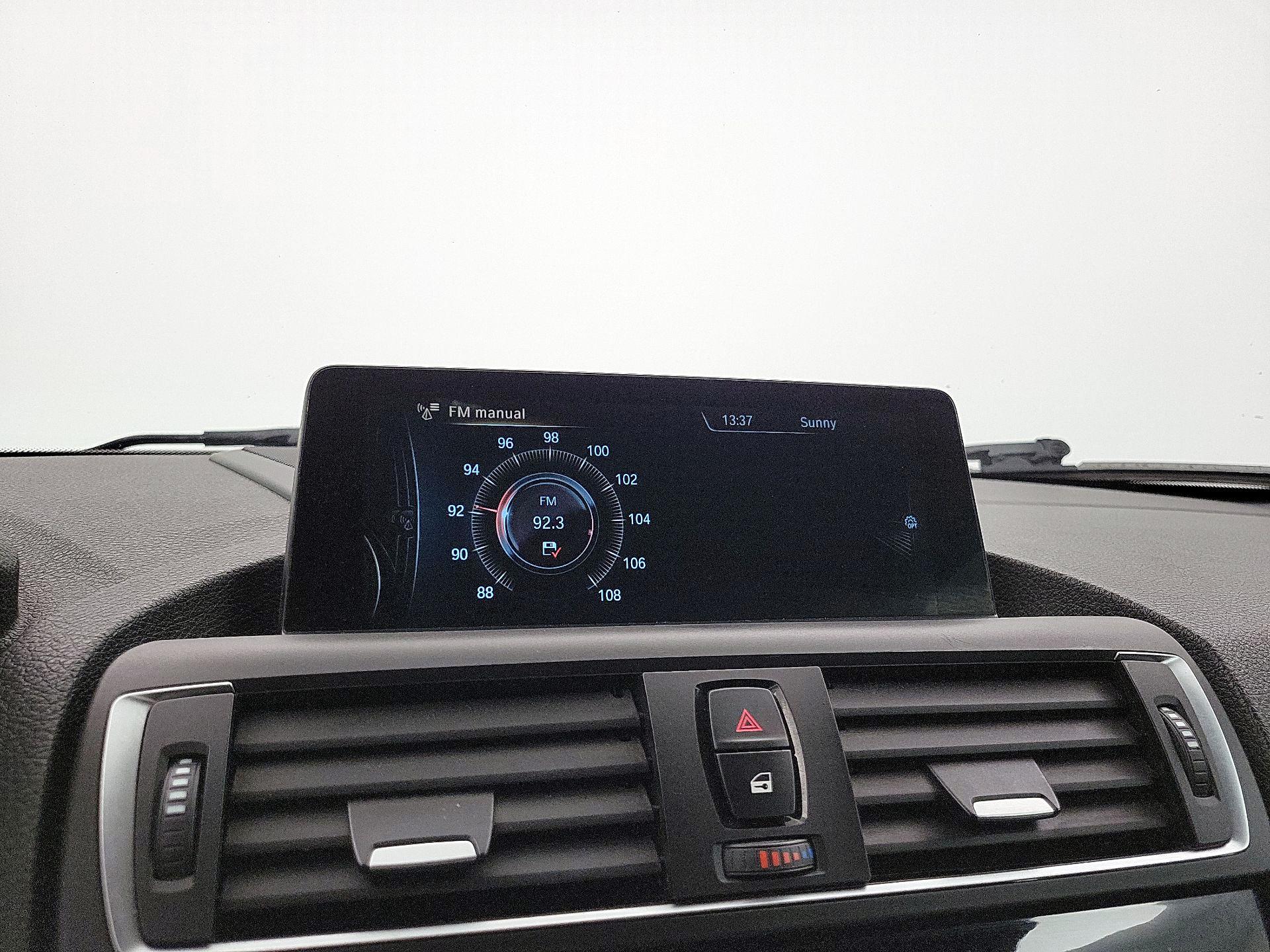 Thumbnail: 2015 BMW 2 Series - 16