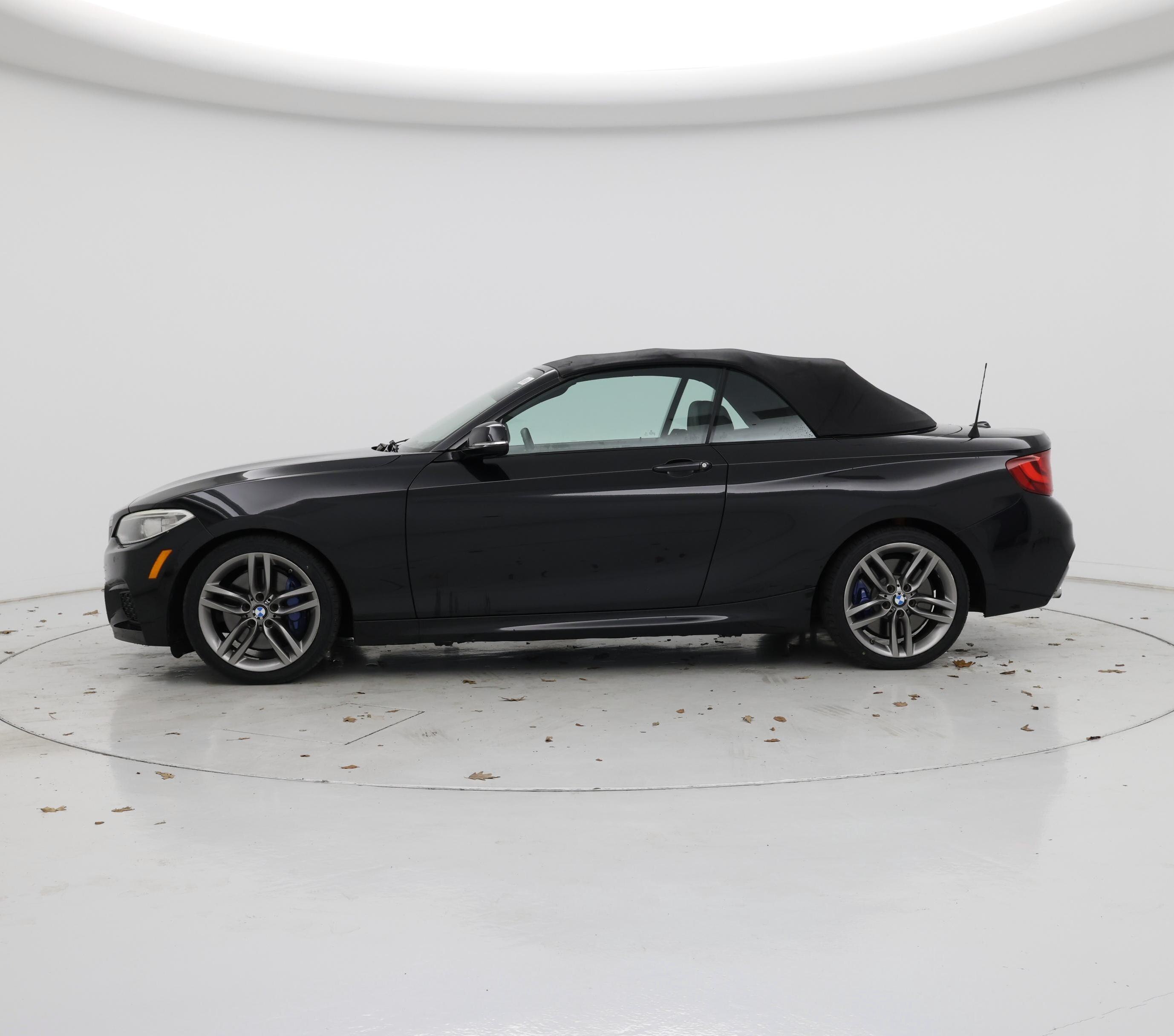 Thumbnail: 2015 BMW 2 Series - 3