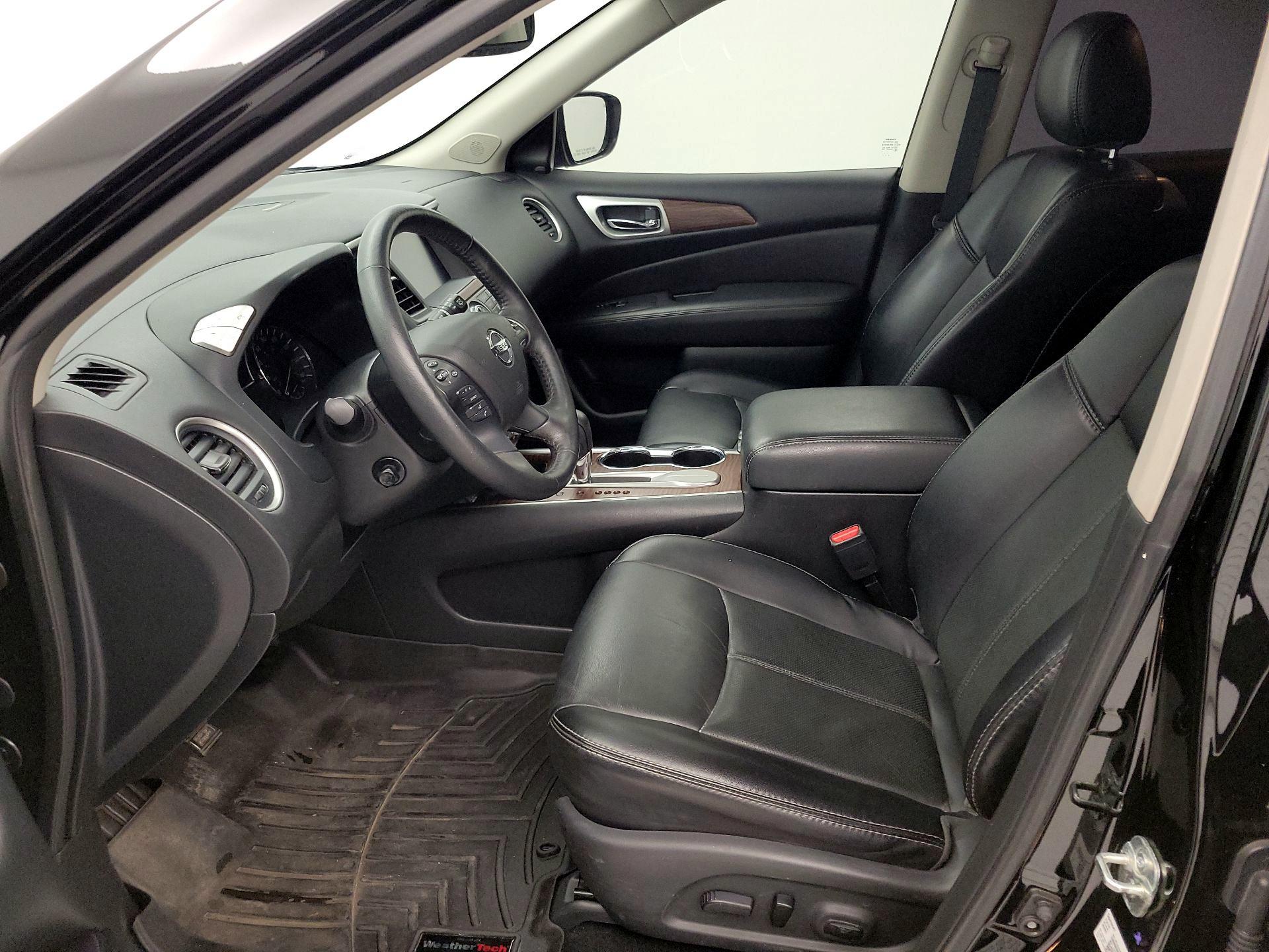 Thumbnail: 2020 Nissan Pathfinder - 11