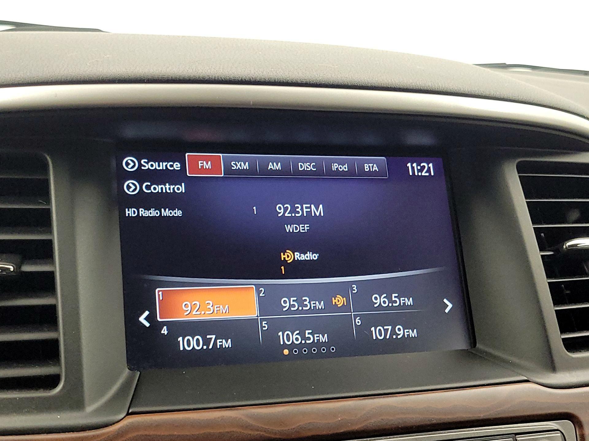 Thumbnail: 2020 Nissan Pathfinder - 16