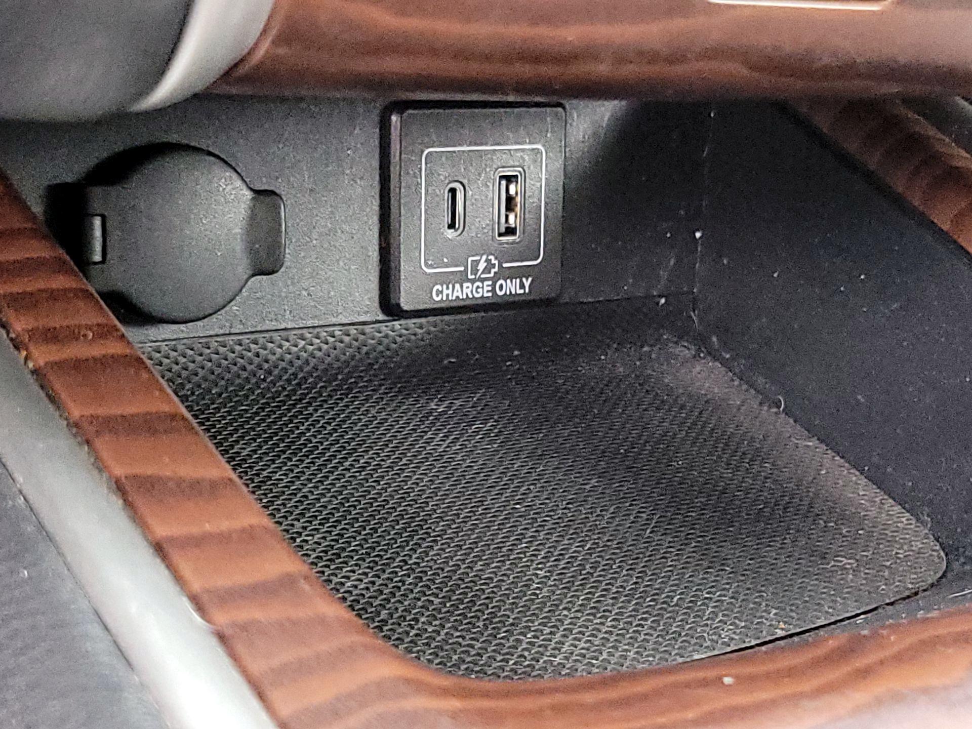 Thumbnail: 2020 Nissan Pathfinder - 19