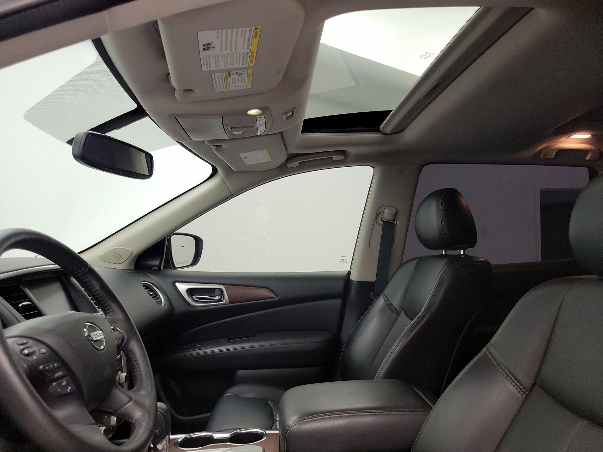 Thumbnail: 2020 Nissan Pathfinder - 20