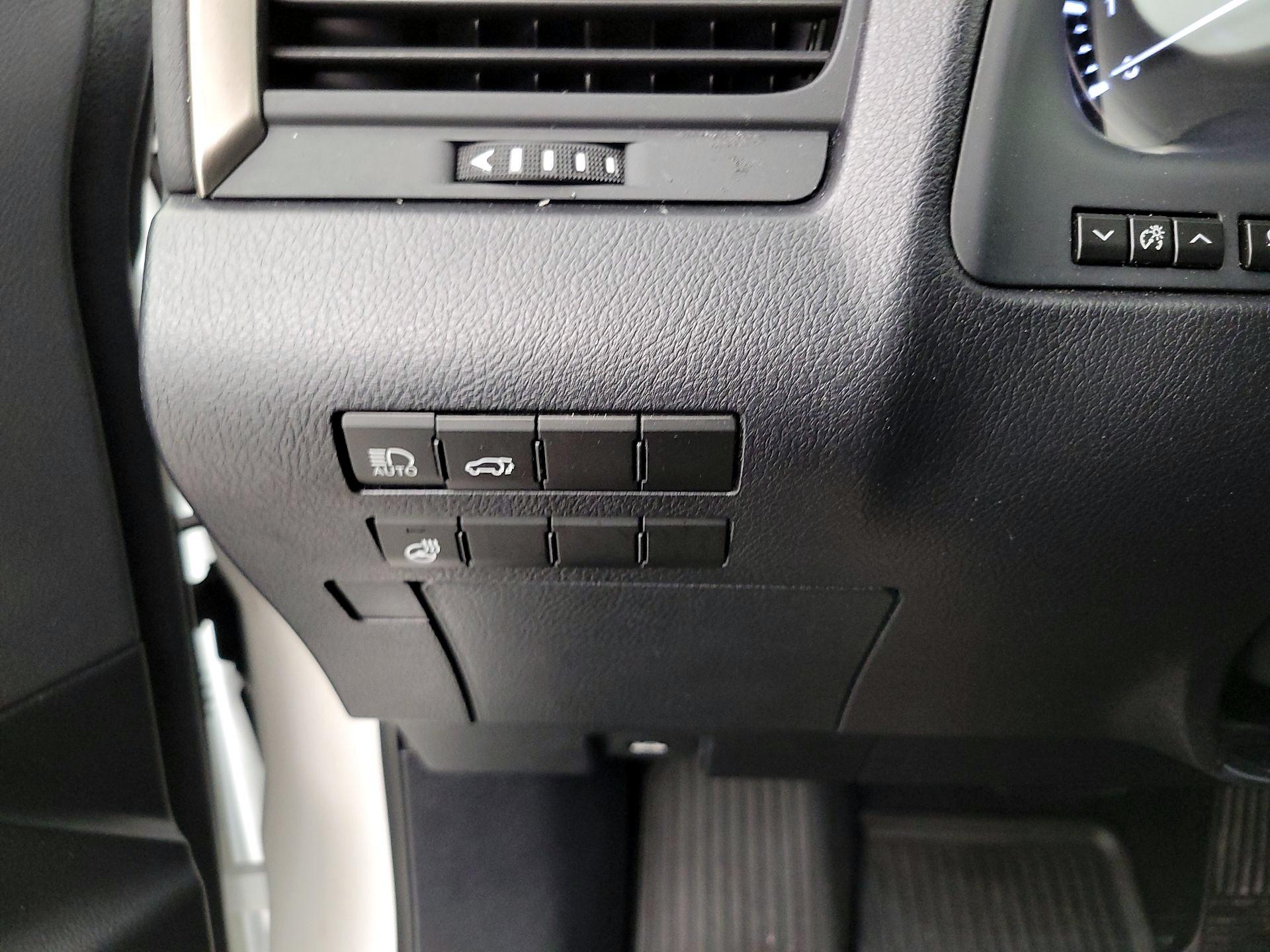 Thumbnail: 2022 Lexus RX - 13