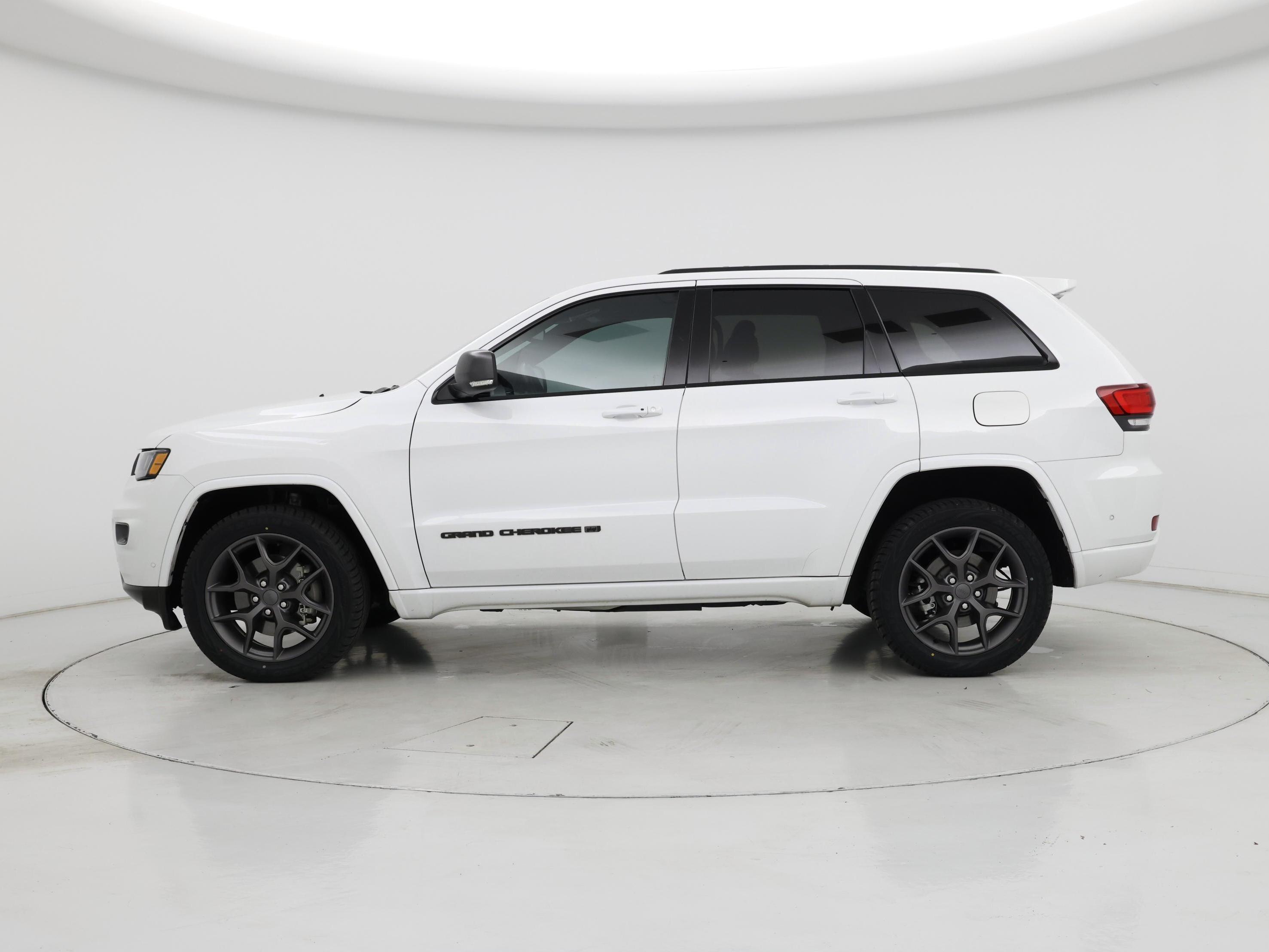 Thumbnail: 2021 Jeep Grand Cherokee - 3