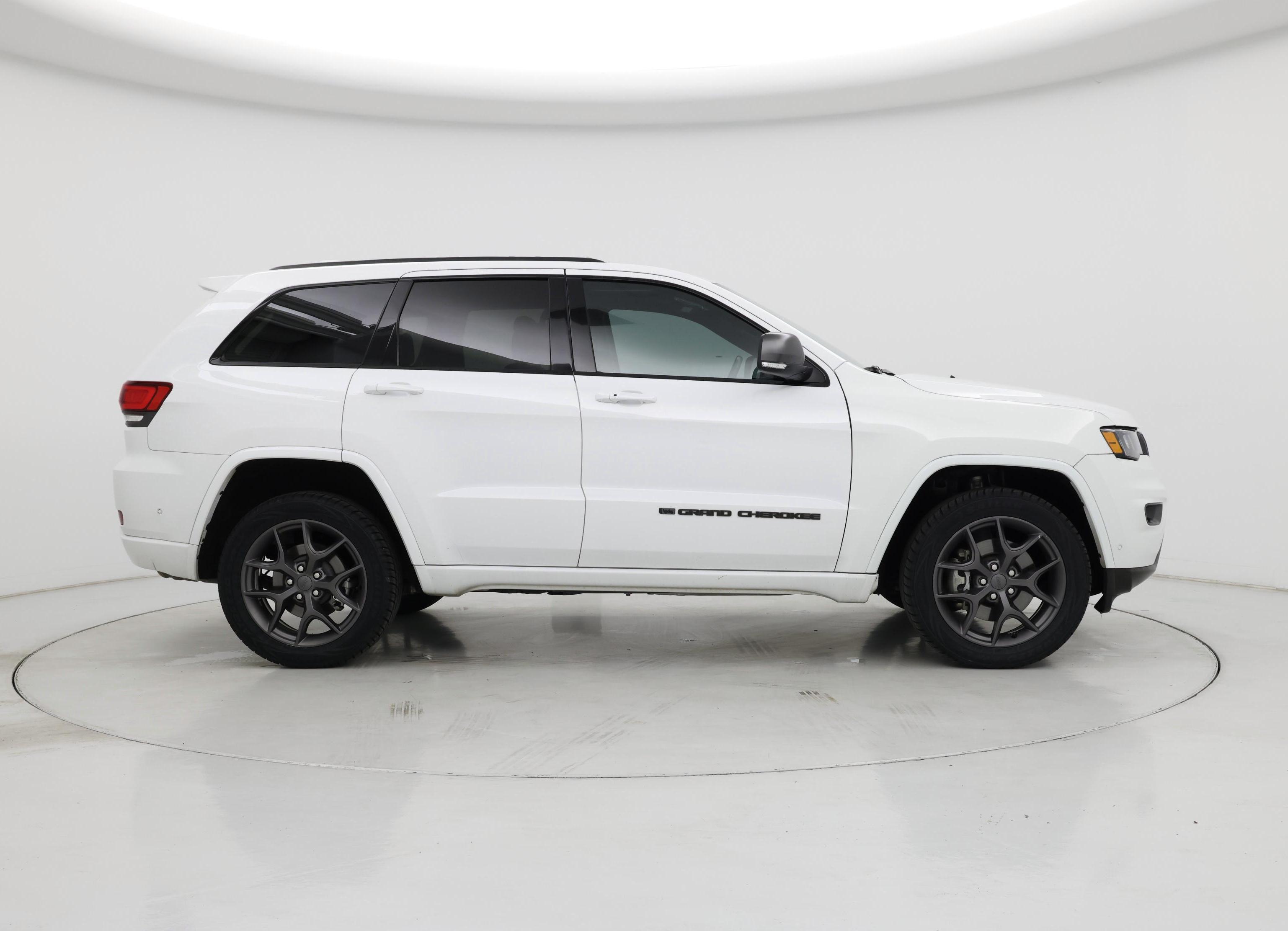 Thumbnail: 2021 Jeep Grand Cherokee - 7