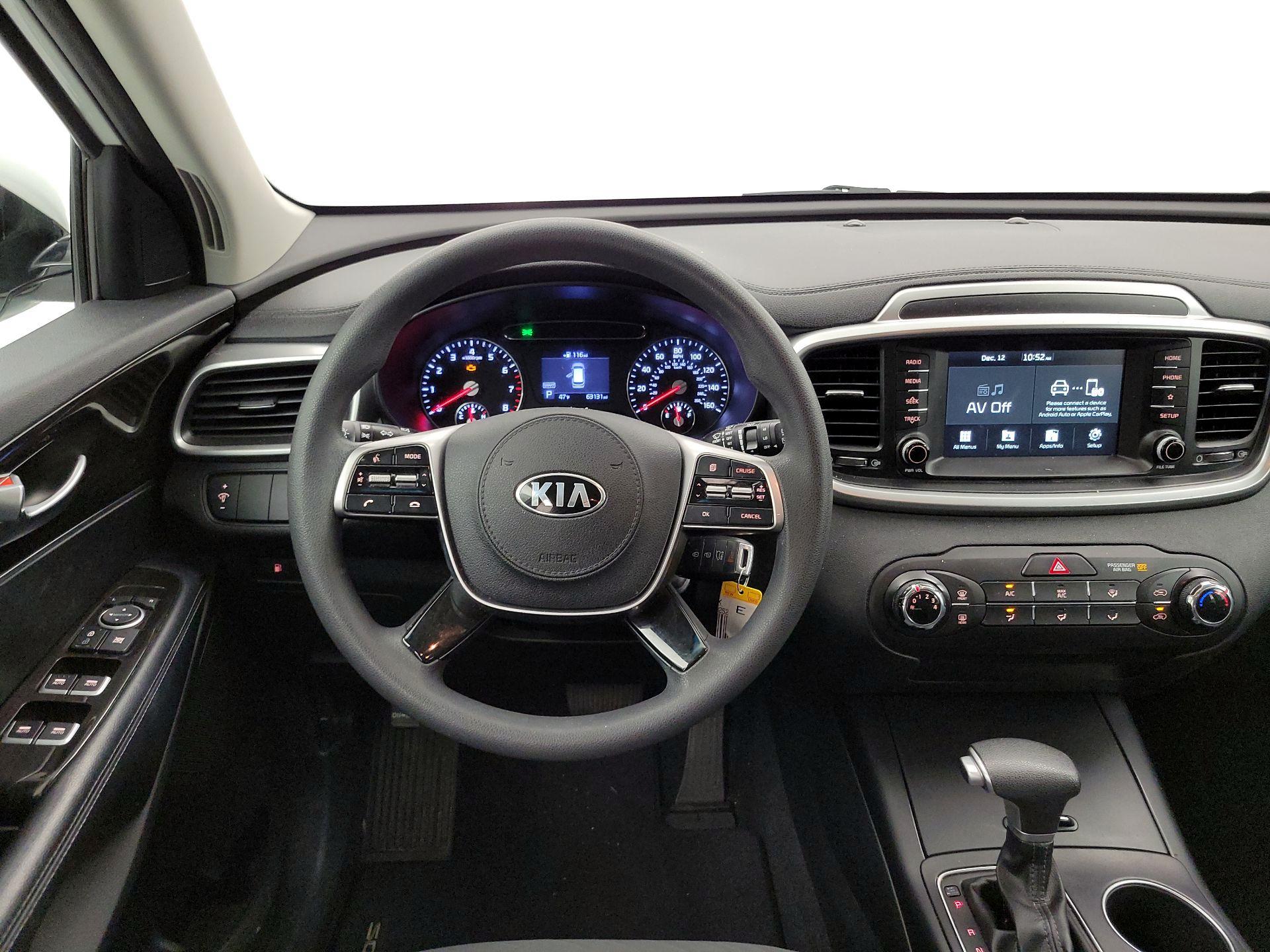 Thumbnail: 2020 Kia Sorento - 10