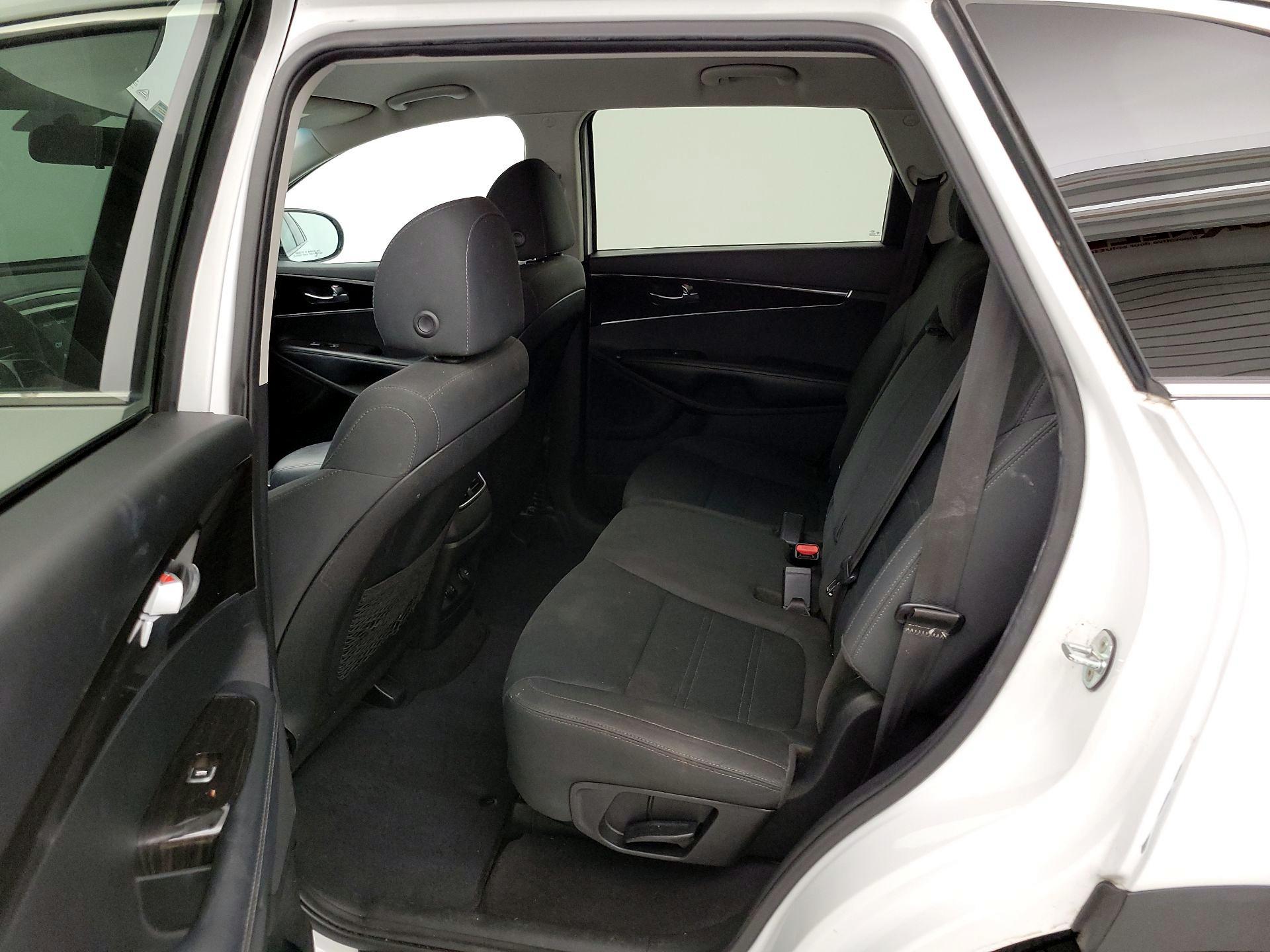 Thumbnail: 2020 Kia Sorento - 19