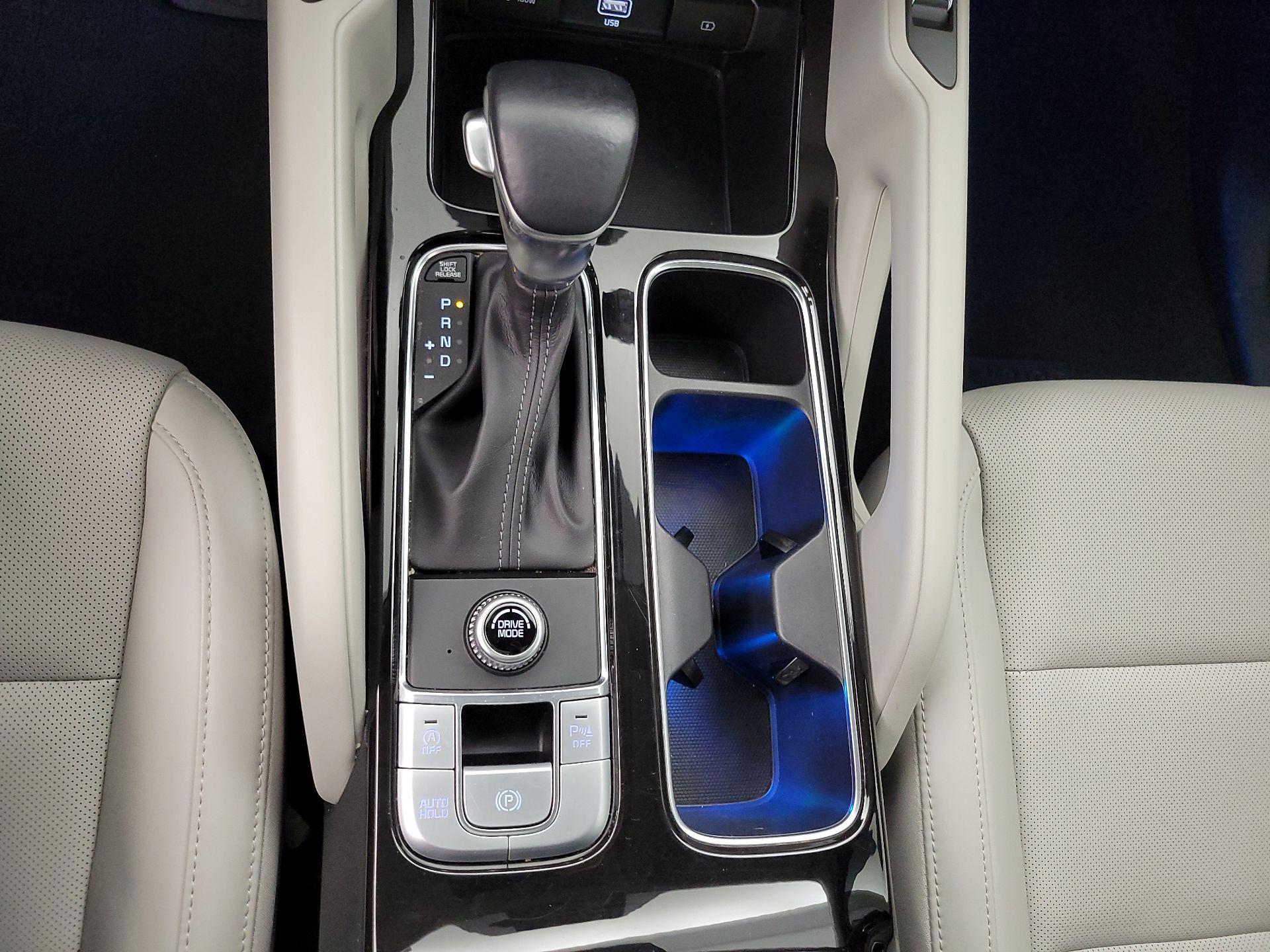 Thumbnail: 2020 Kia Telluride - 17