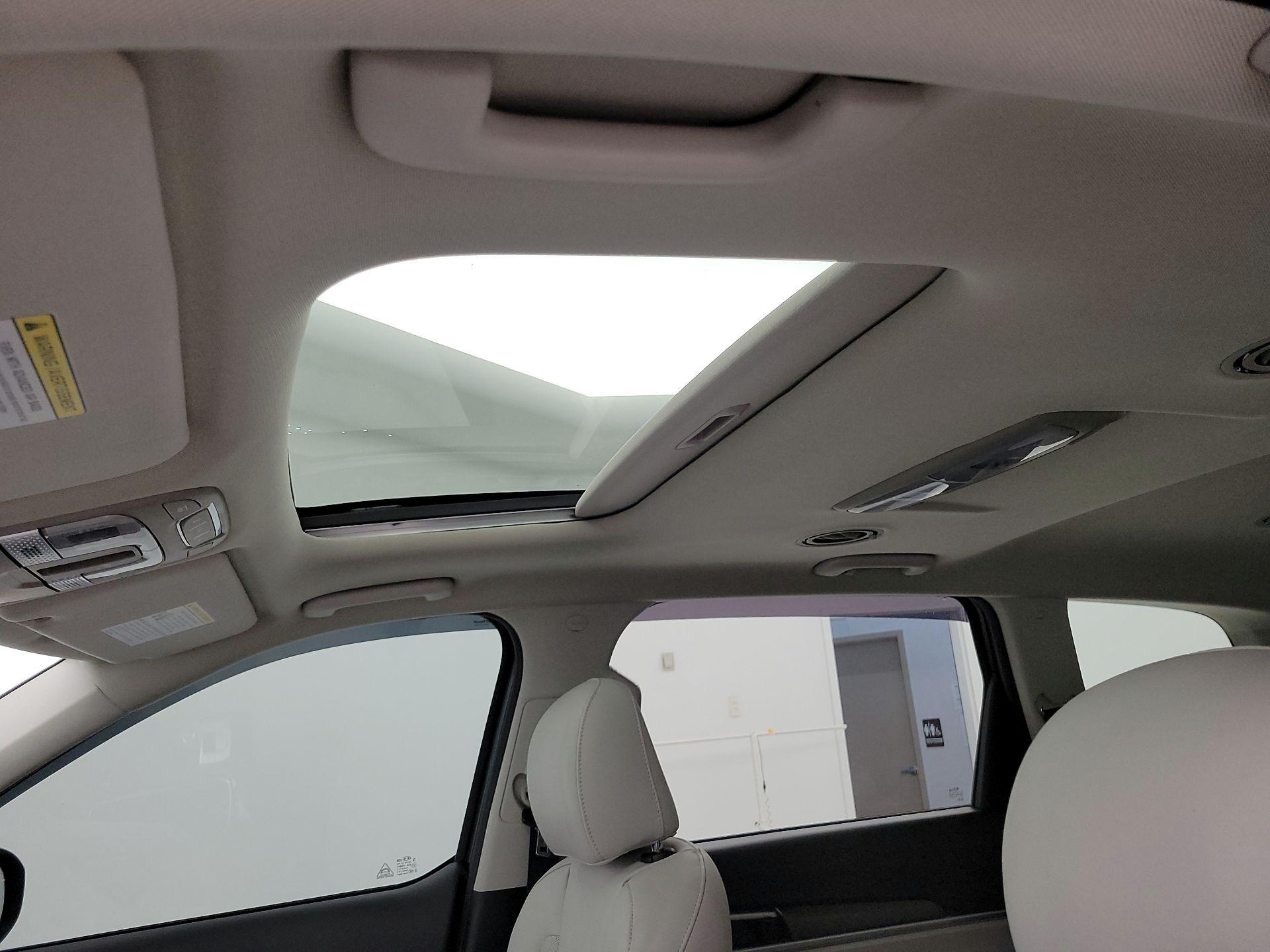 Thumbnail: 2020 Kia Telluride - 19