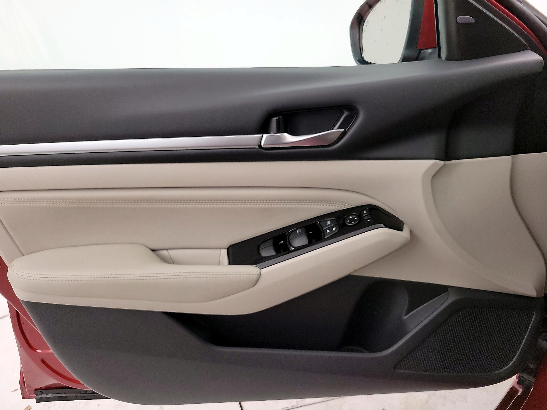 Thumbnail: 2022 Nissan Altima - 12