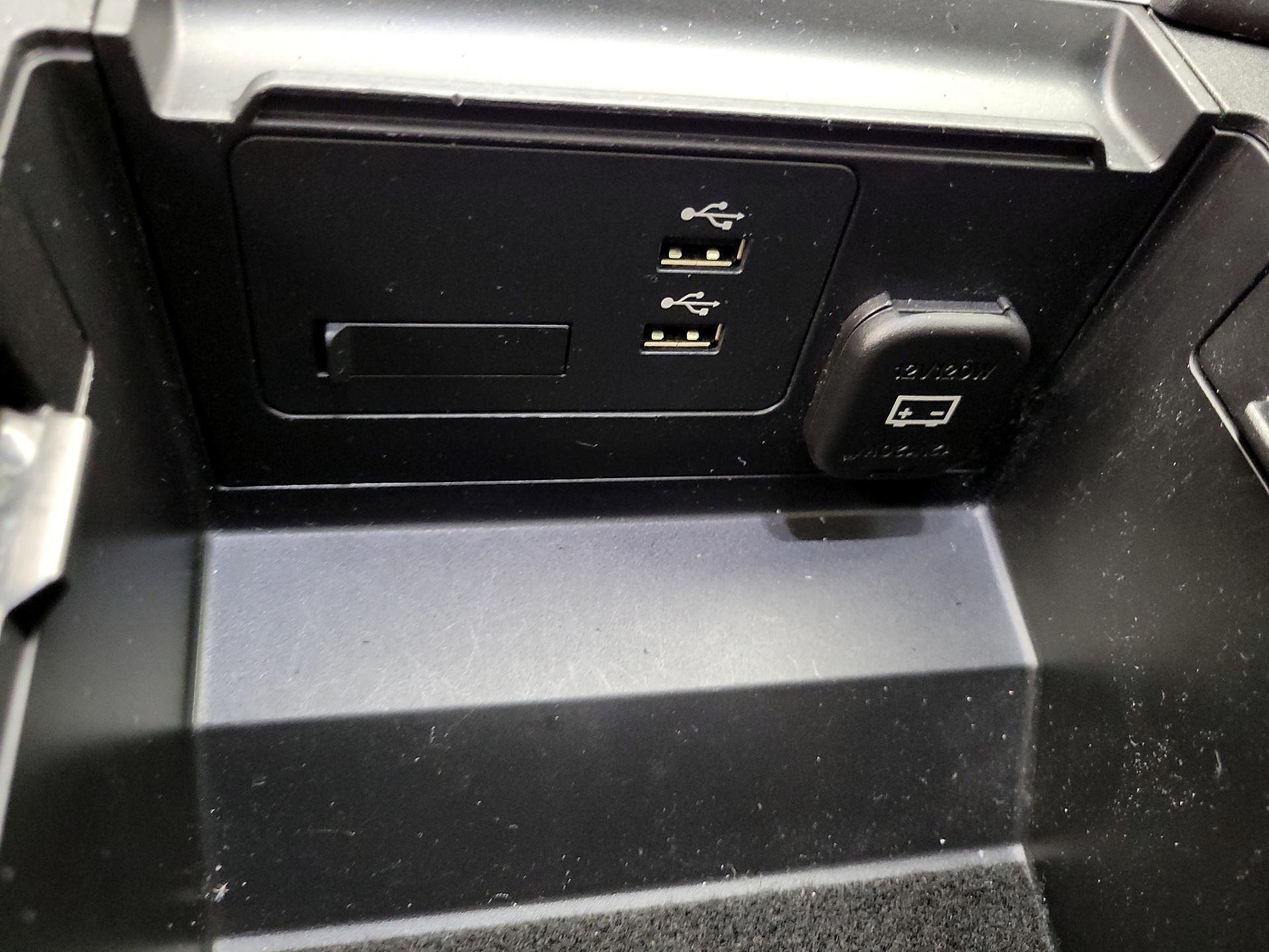 Thumbnail: 2022 Mazda Mazda3 - 19