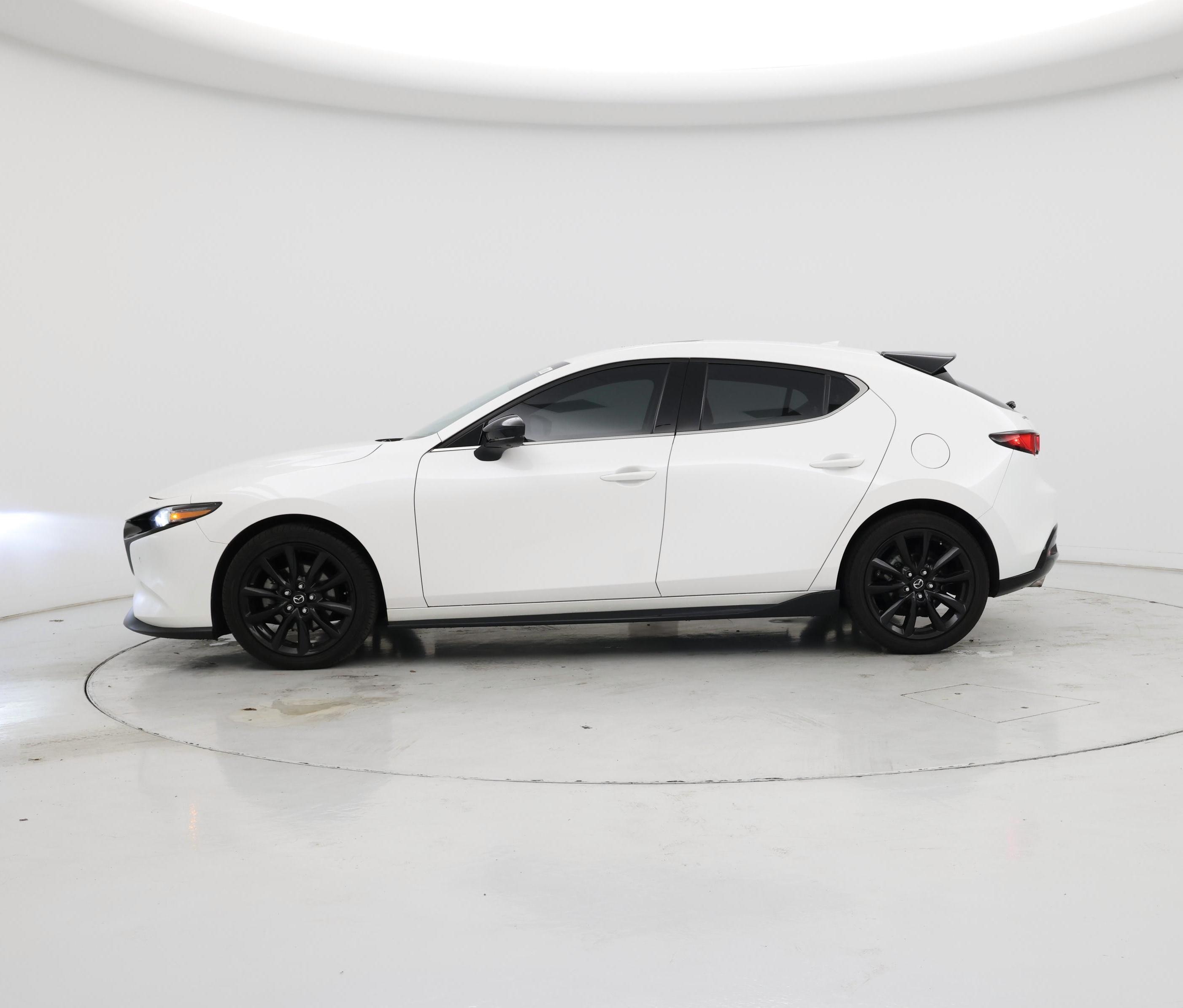 Thumbnail: 2022 Mazda Mazda3 - 3