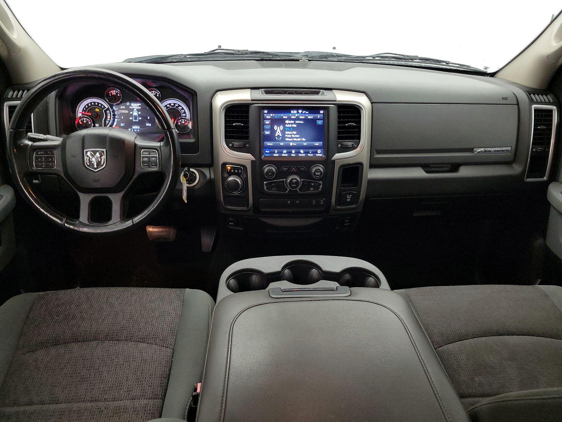 Thumbnail: 2019 RAM 1500 Classic - 9