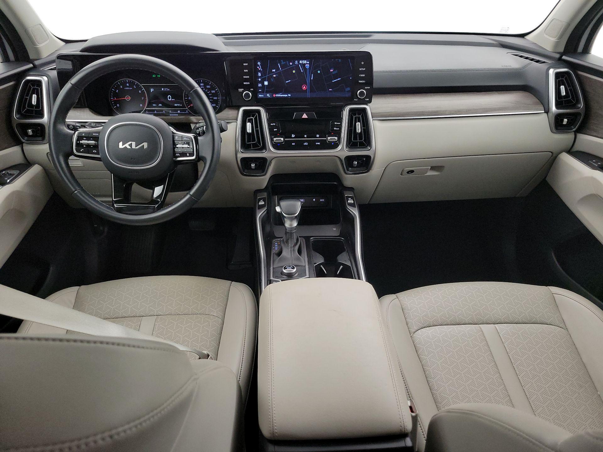 Thumbnail: 2022 Kia Sorento - 9