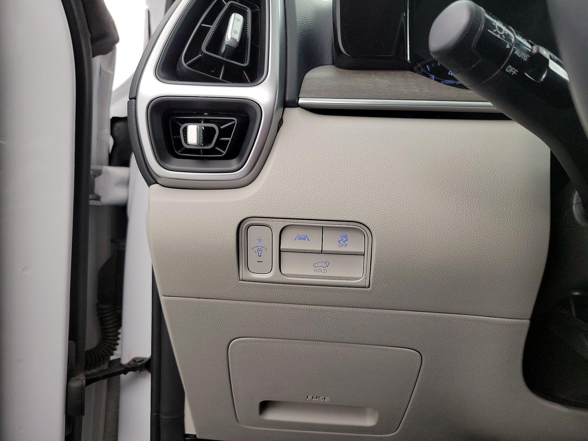 Thumbnail: 2022 Kia Sorento - 13