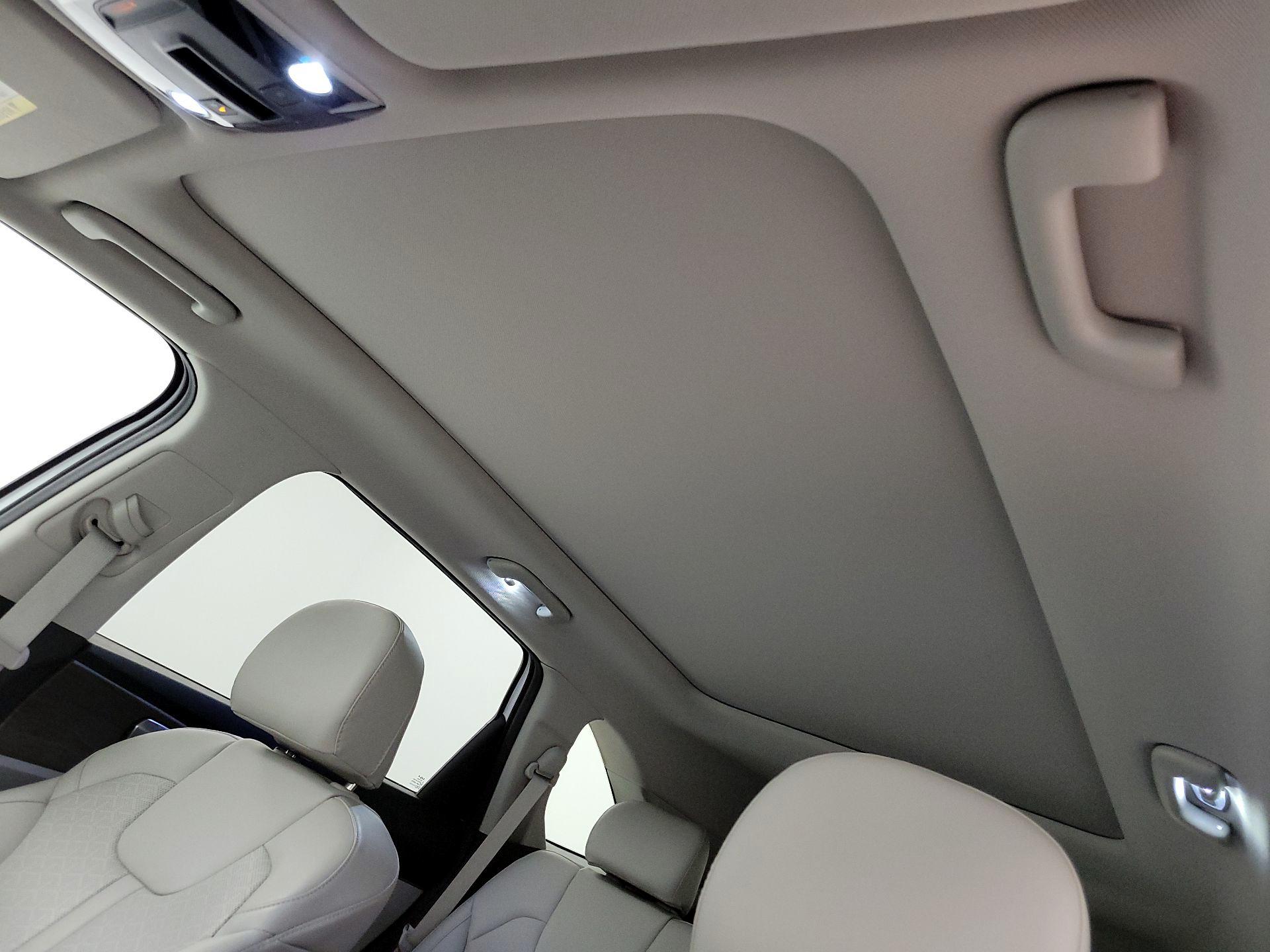 Thumbnail: 2022 Kia Sorento - 20