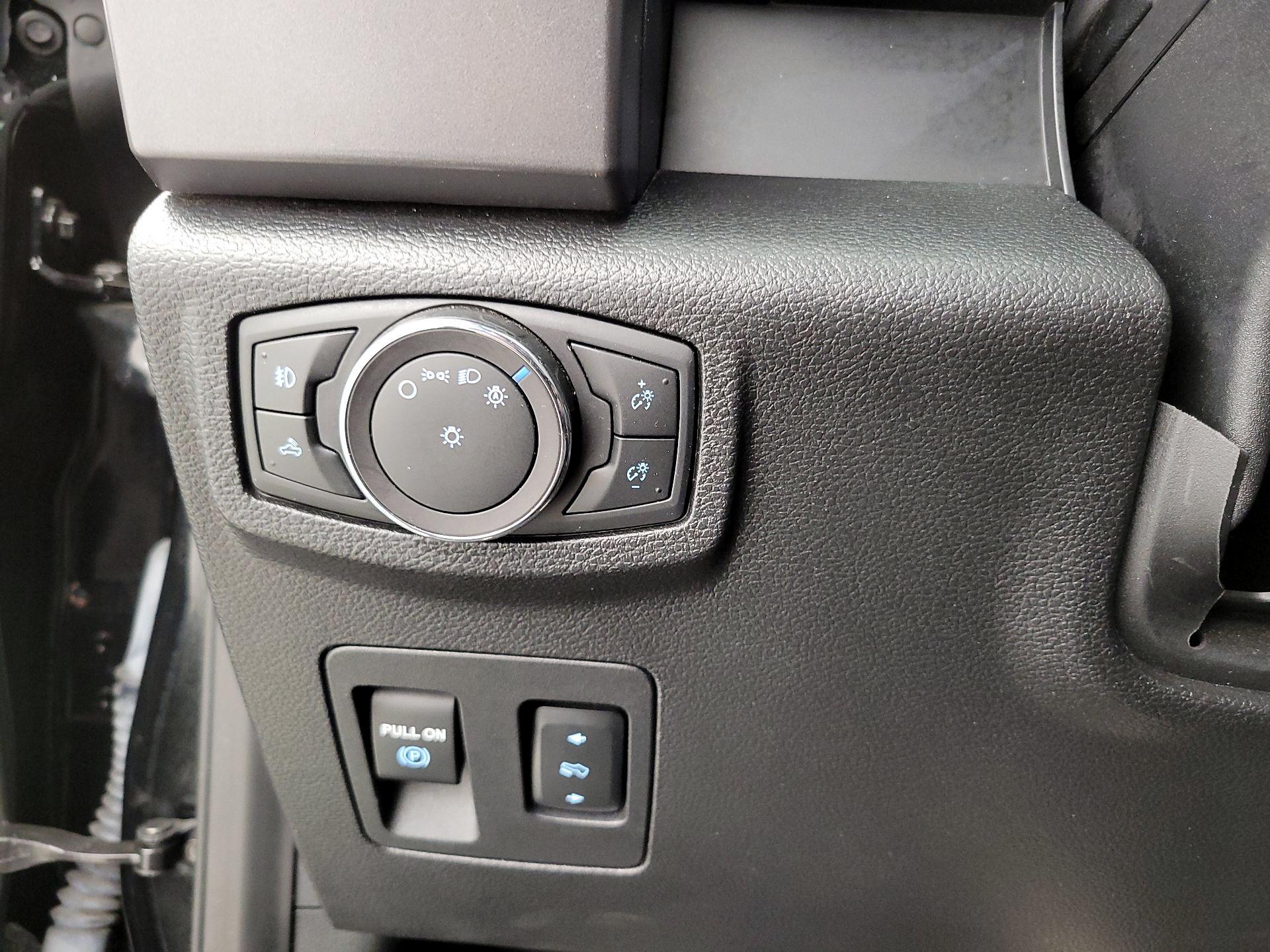 Thumbnail: 2018 Ford F-150 - 13