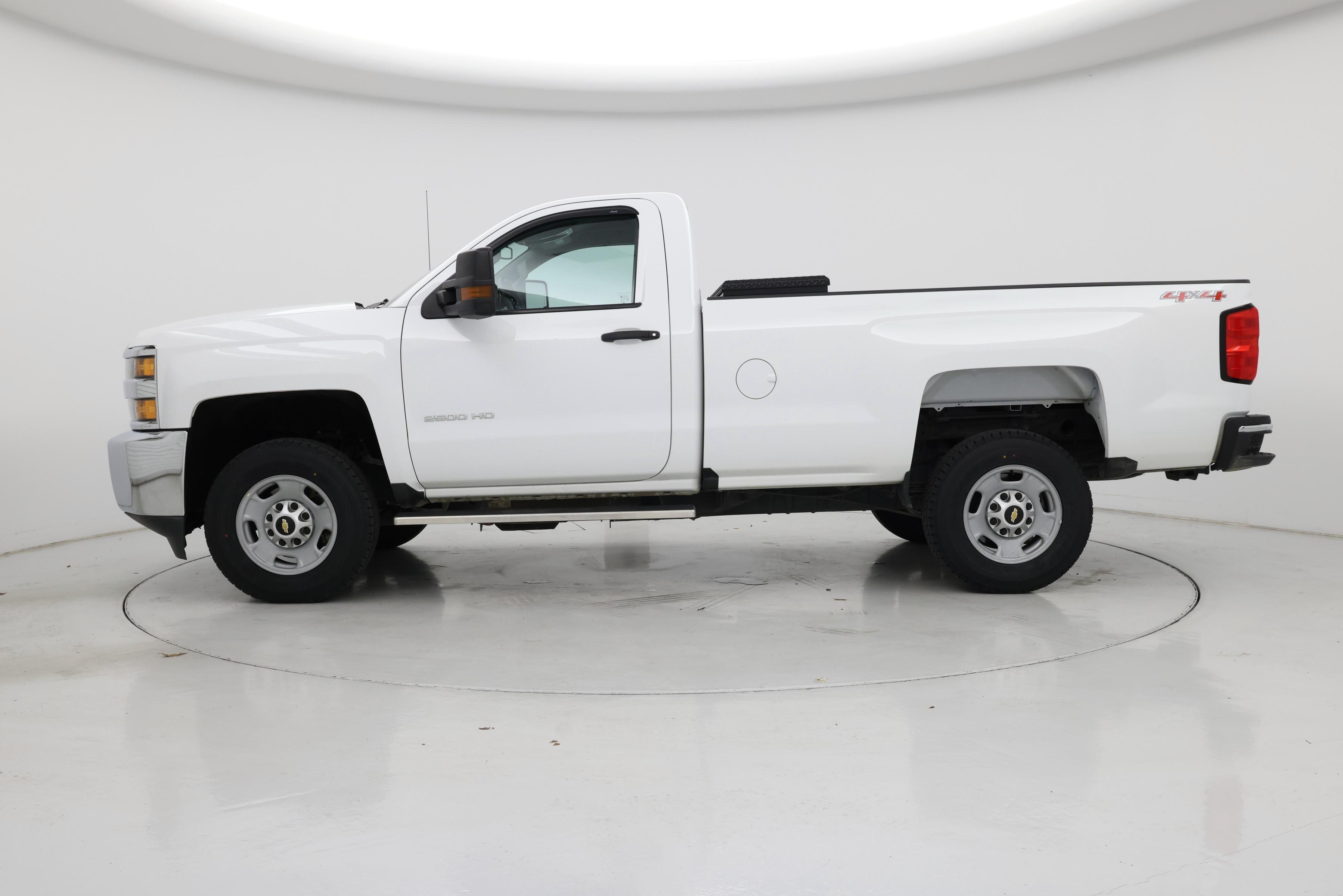 Thumbnail: 2017 Chevrolet Silverado 2500 - 3