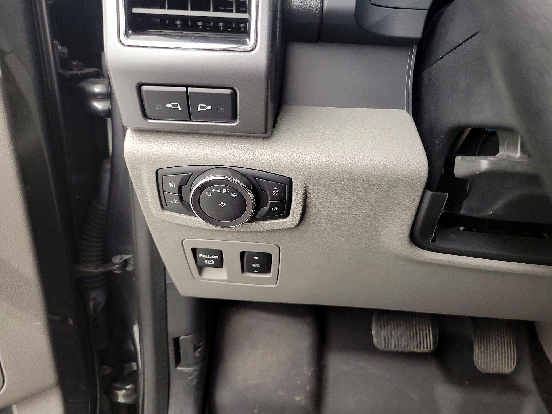 Thumbnail: 2019 Ford F-150 - 13