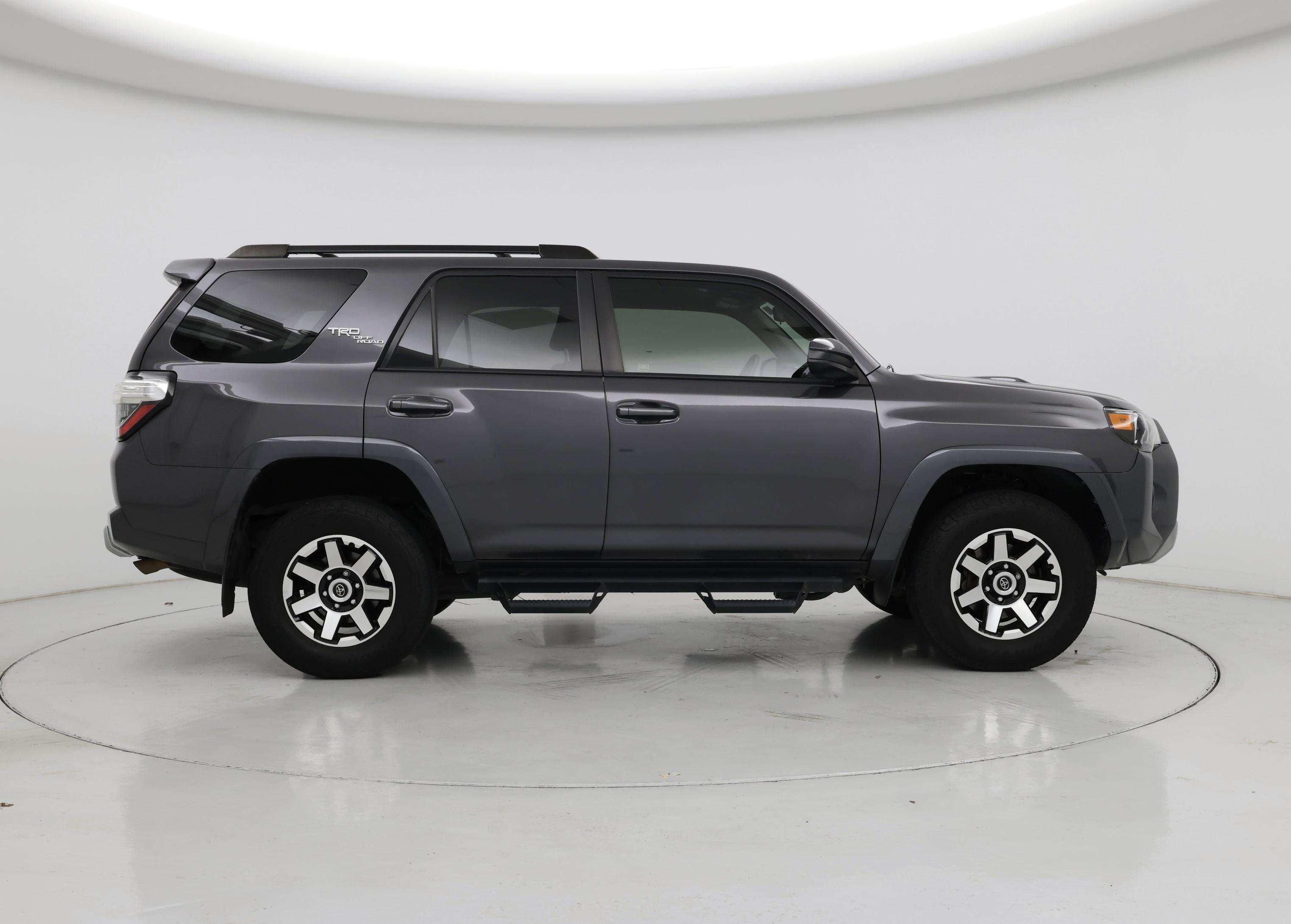 Thumbnail: 2019 Toyota 4Runner - 7