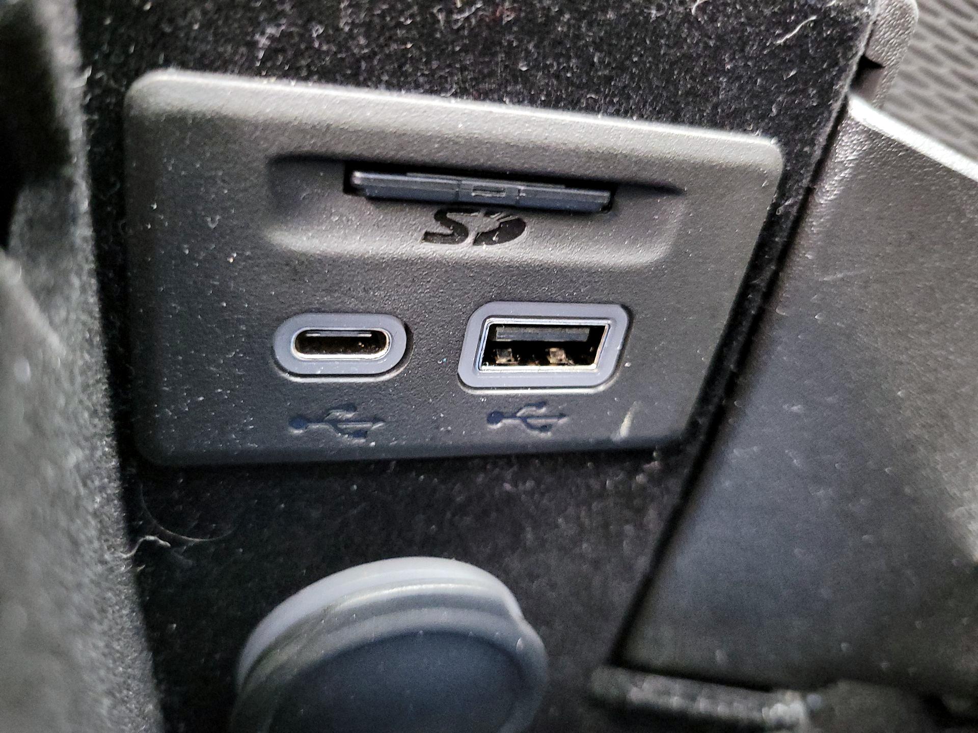 Thumbnail: 2023 Cadillac CT5 - 19