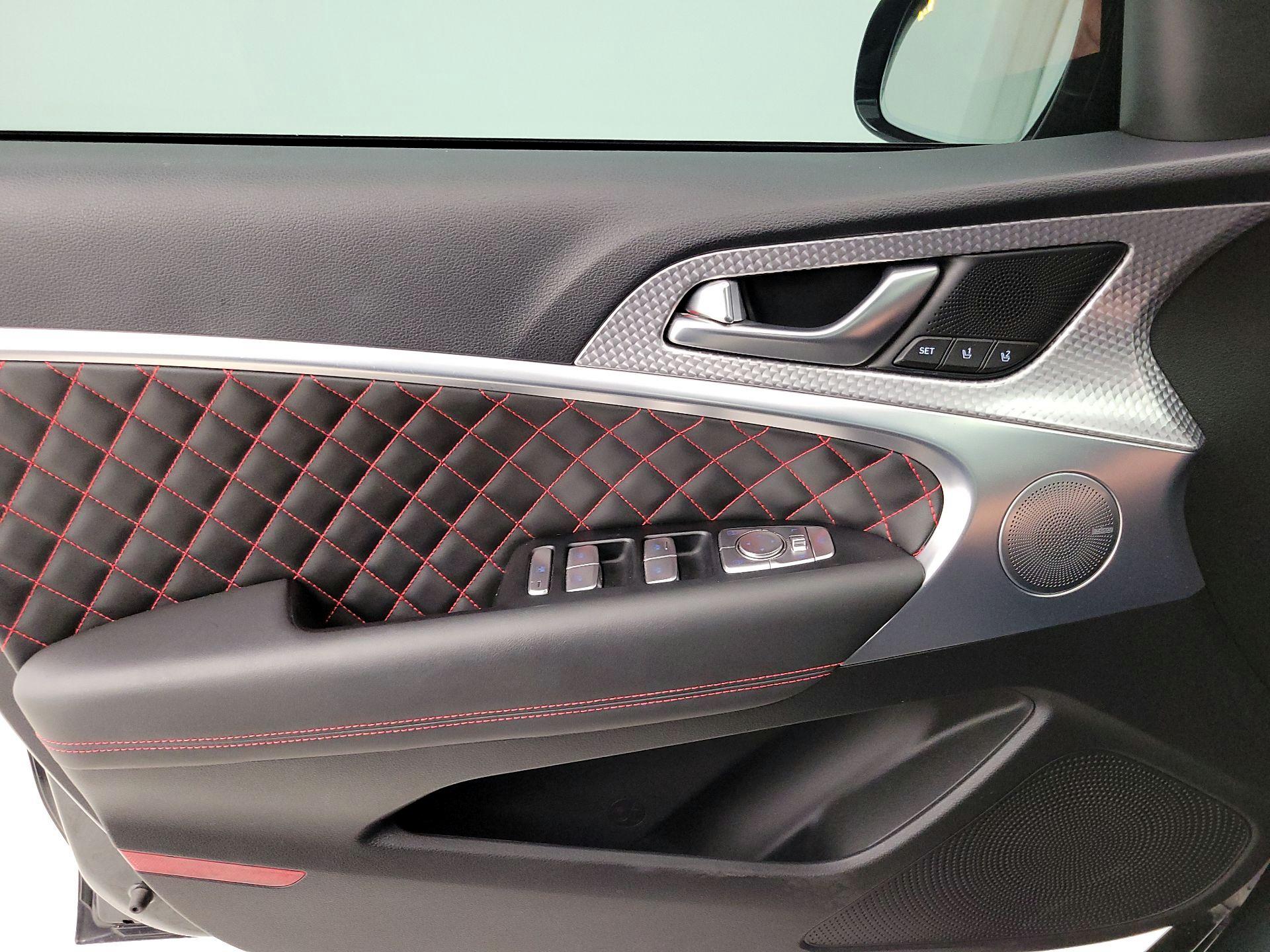 Thumbnail: 2023 Genesis G70 - 12