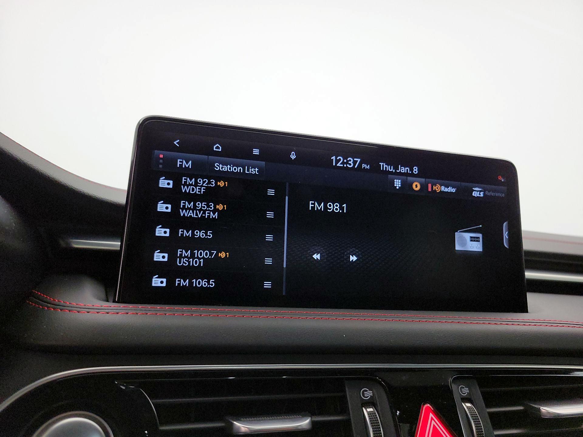 Thumbnail: 2023 Genesis G70 - 16