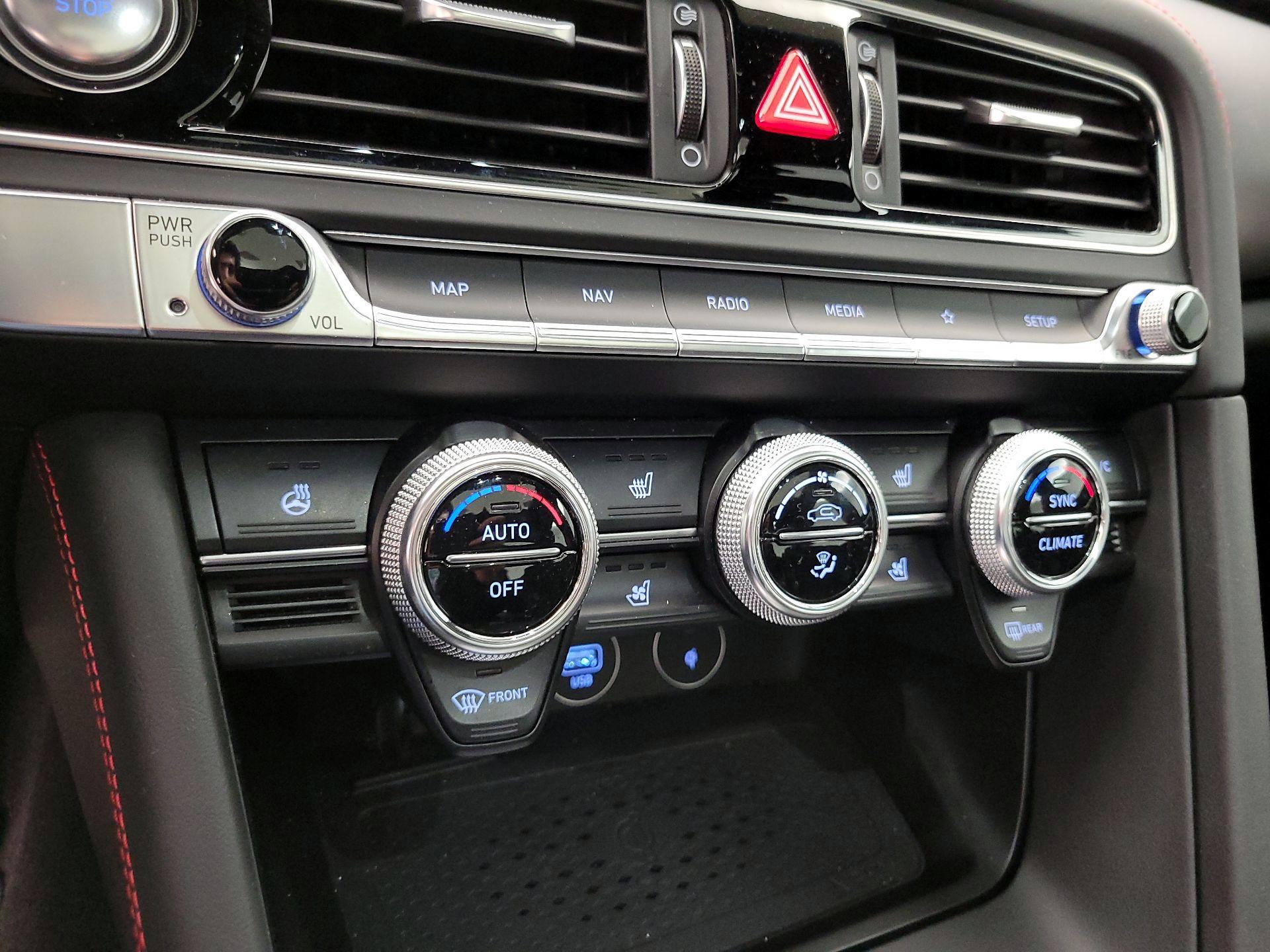 Thumbnail: 2023 Genesis G70 - 17