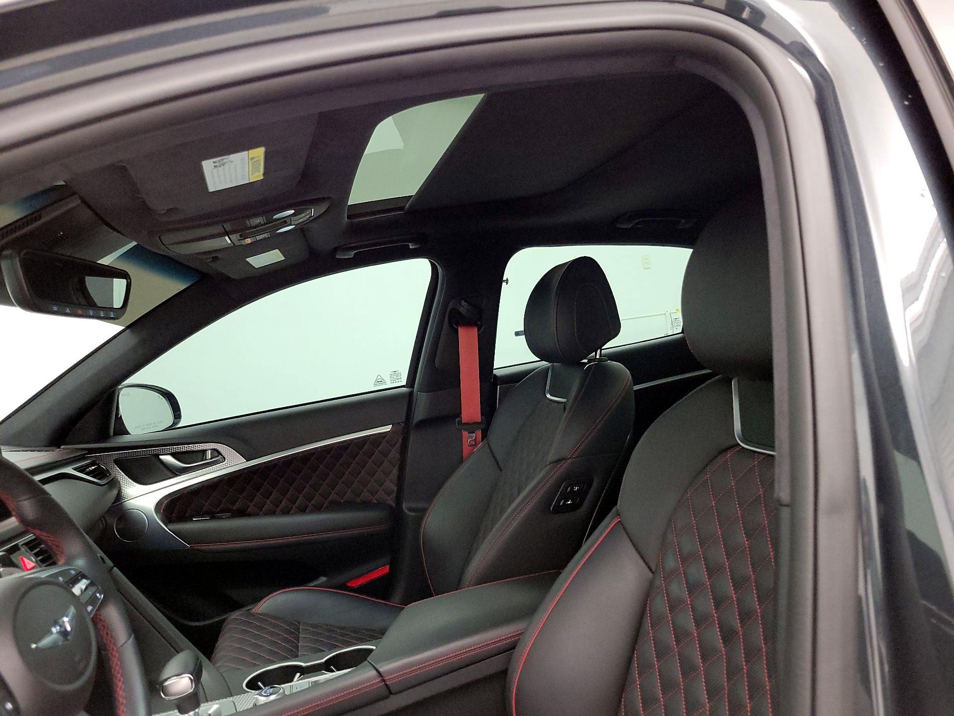 Thumbnail: 2023 Genesis G70 - 20