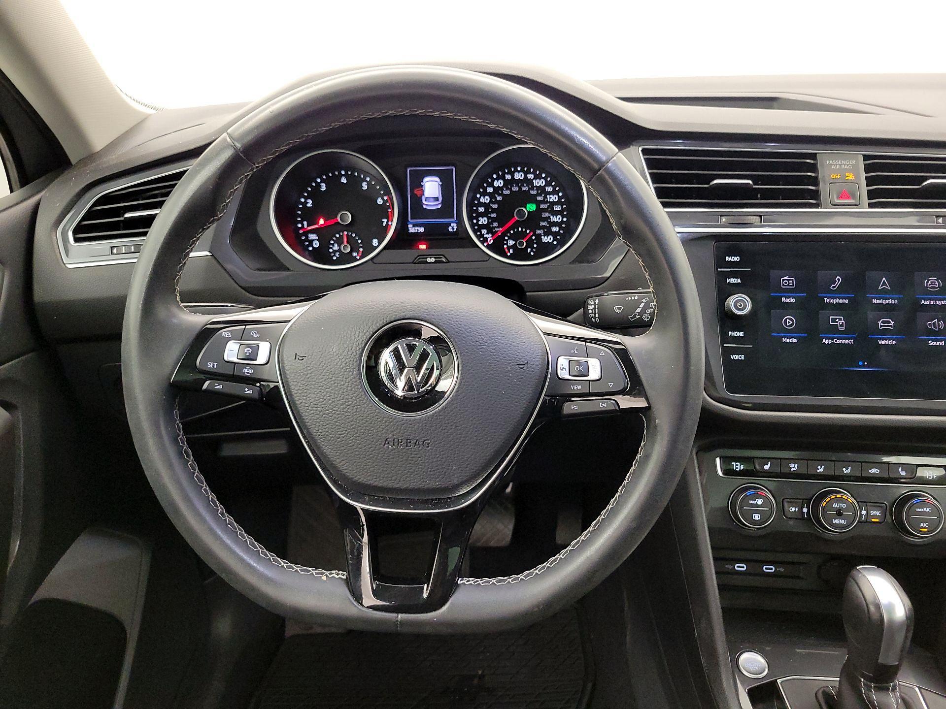 Thumbnail: 2021 Volkswagen Tiguan - 10