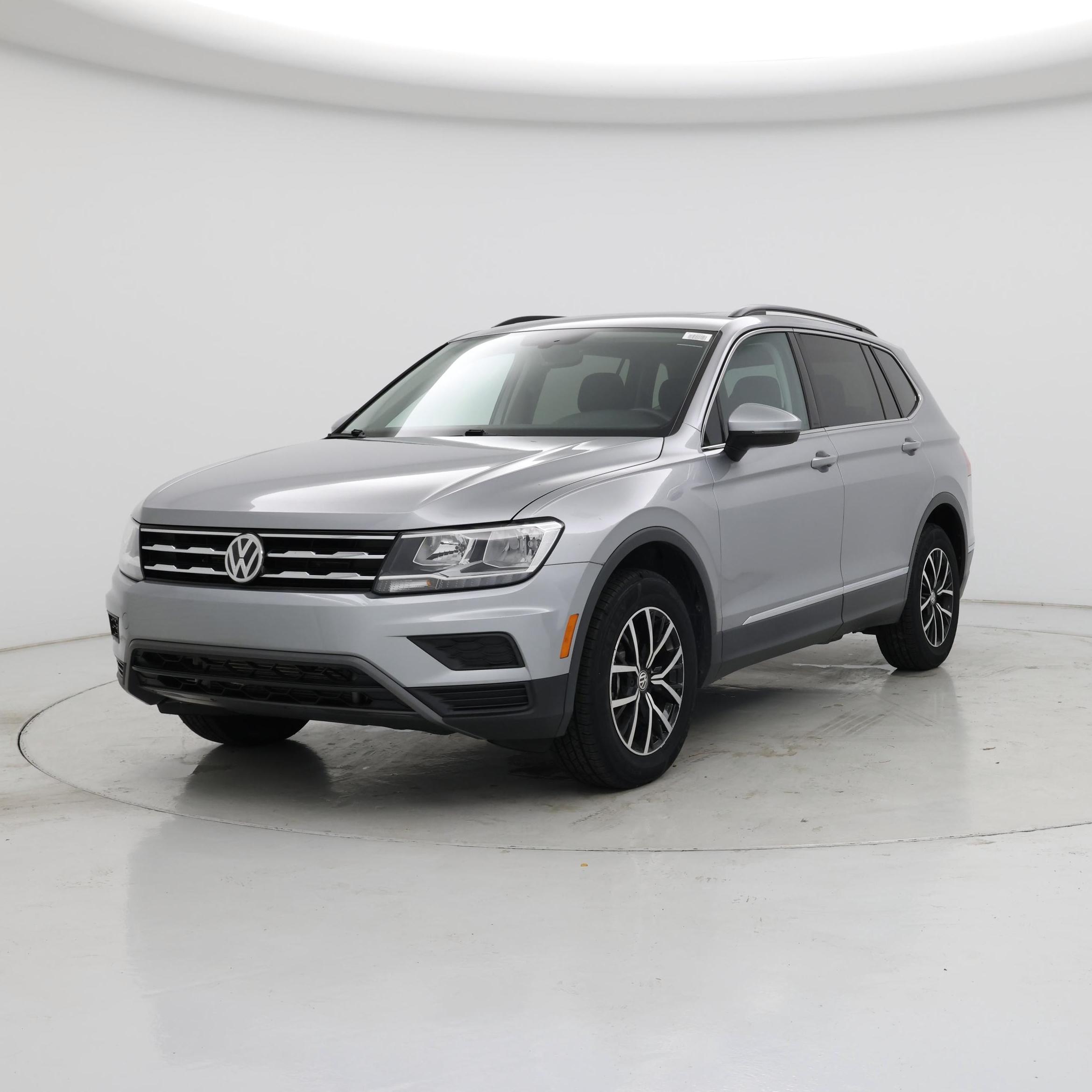 Thumbnail: 2021 Volkswagen Tiguan - 4