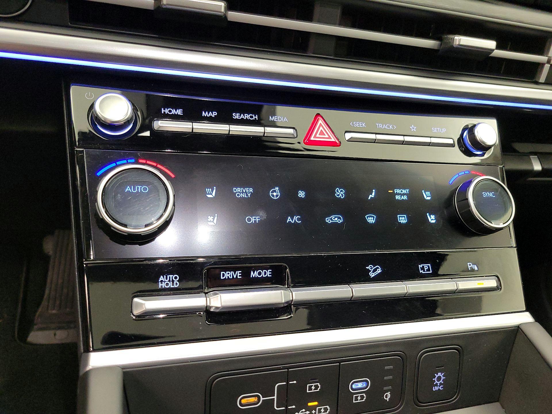 Thumbnail: 2025 Hyundai Santa Fe - 17