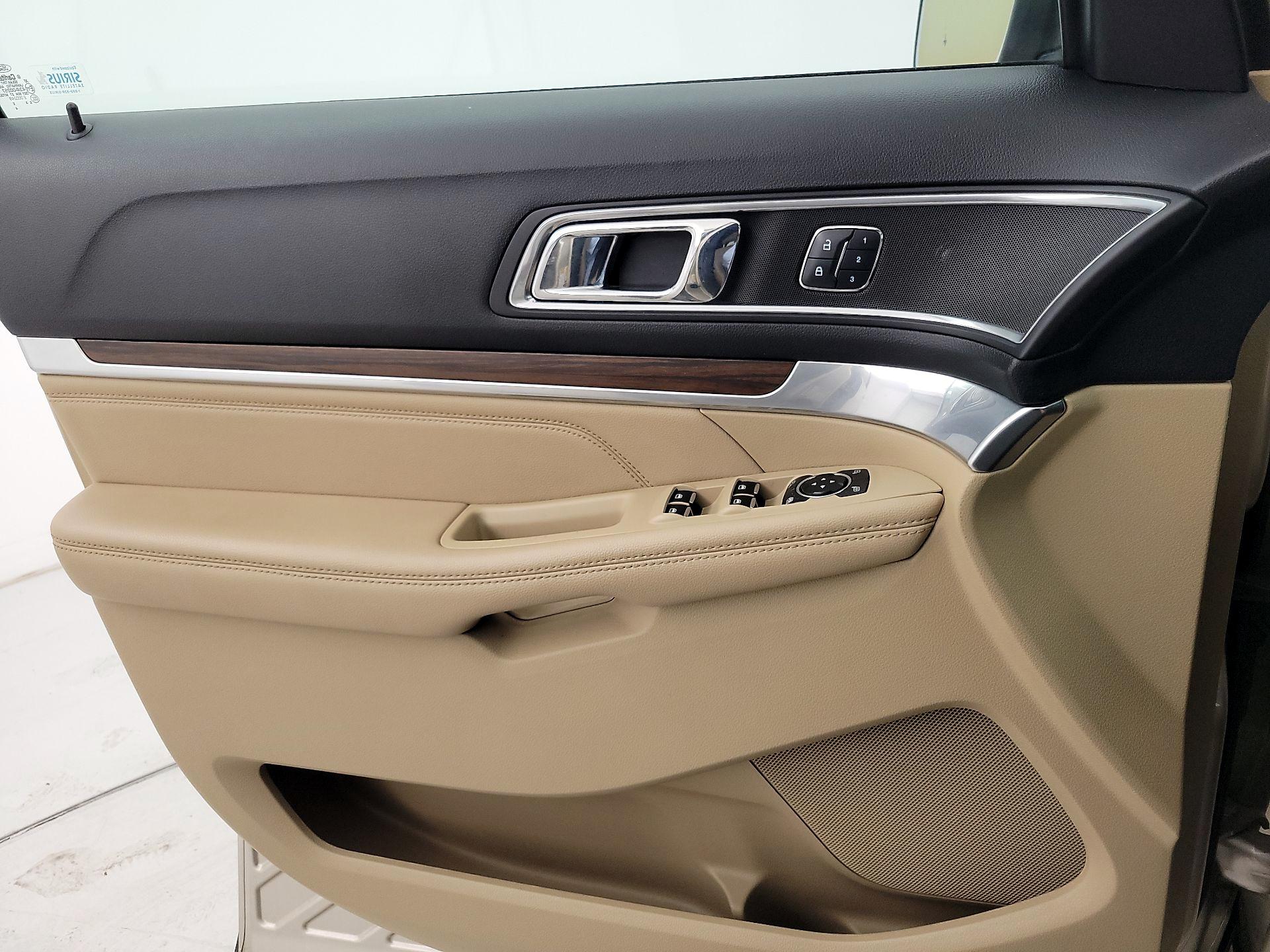 Thumbnail: 2017 Ford Explorer - 12