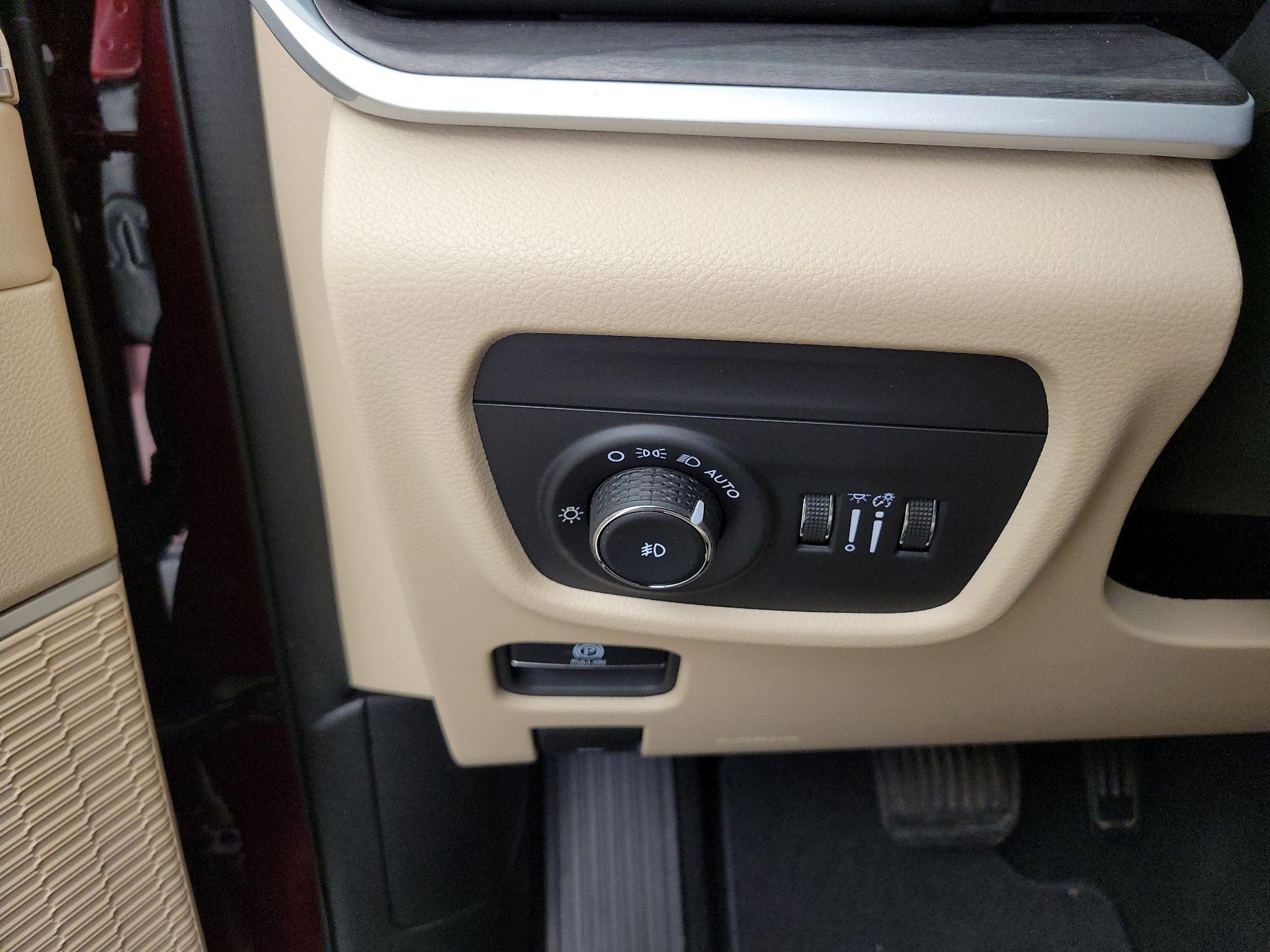 Thumbnail: 2024 Jeep Grand Cherokee L - 13