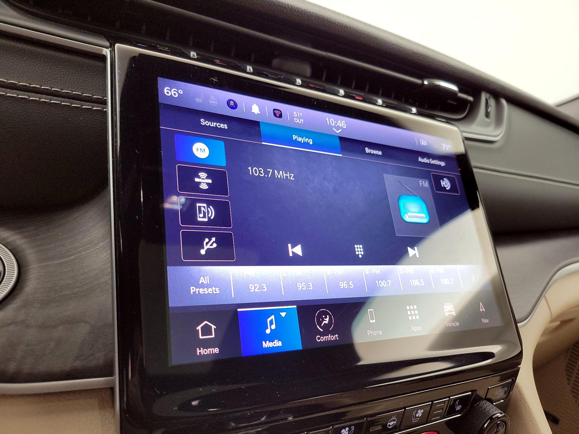 Thumbnail: 2024 Jeep Grand Cherokee L - 16