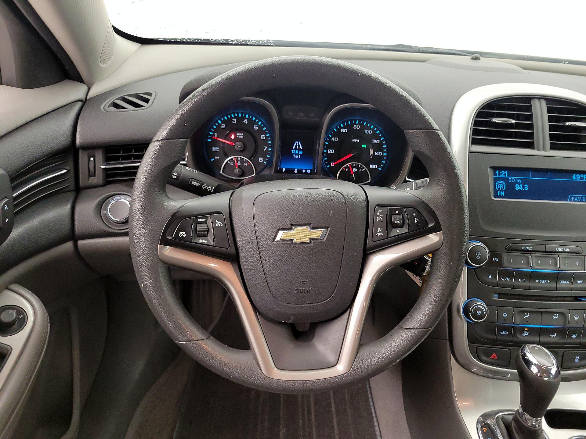 Thumbnail: 2015 Chevrolet Malibu - 10