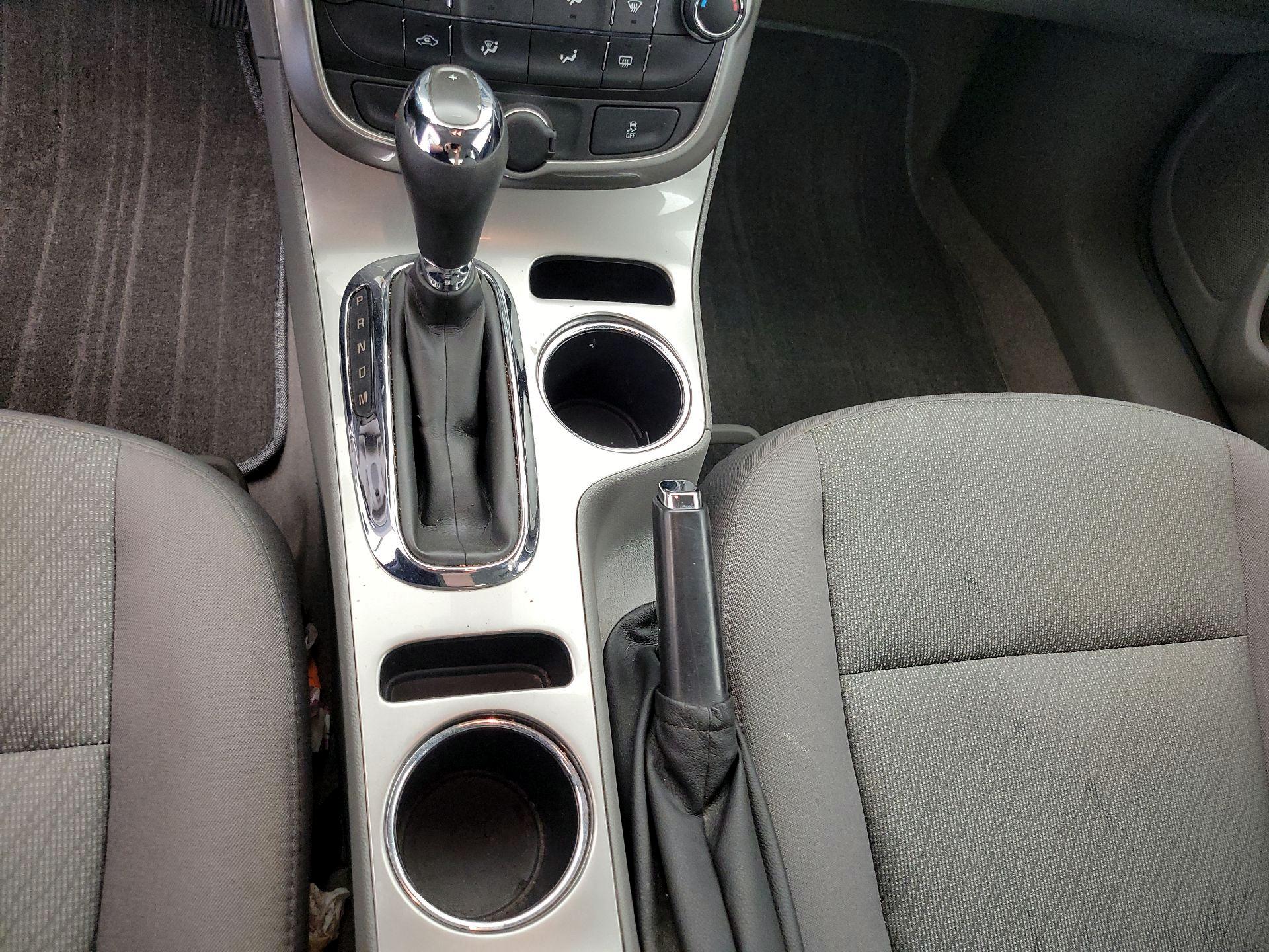 Thumbnail: 2015 Chevrolet Malibu - 16