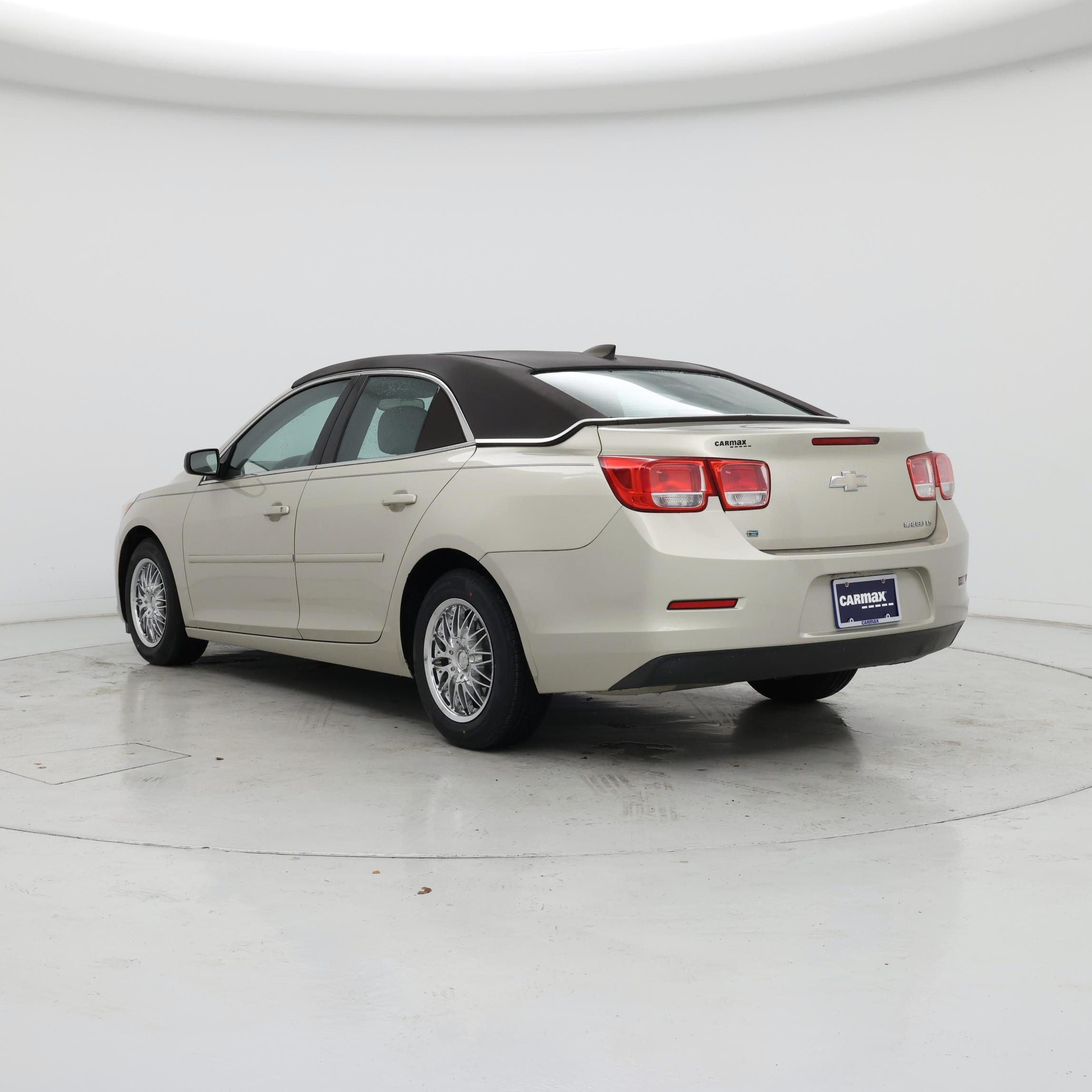 Thumbnail: 2015 Chevrolet Malibu - 2