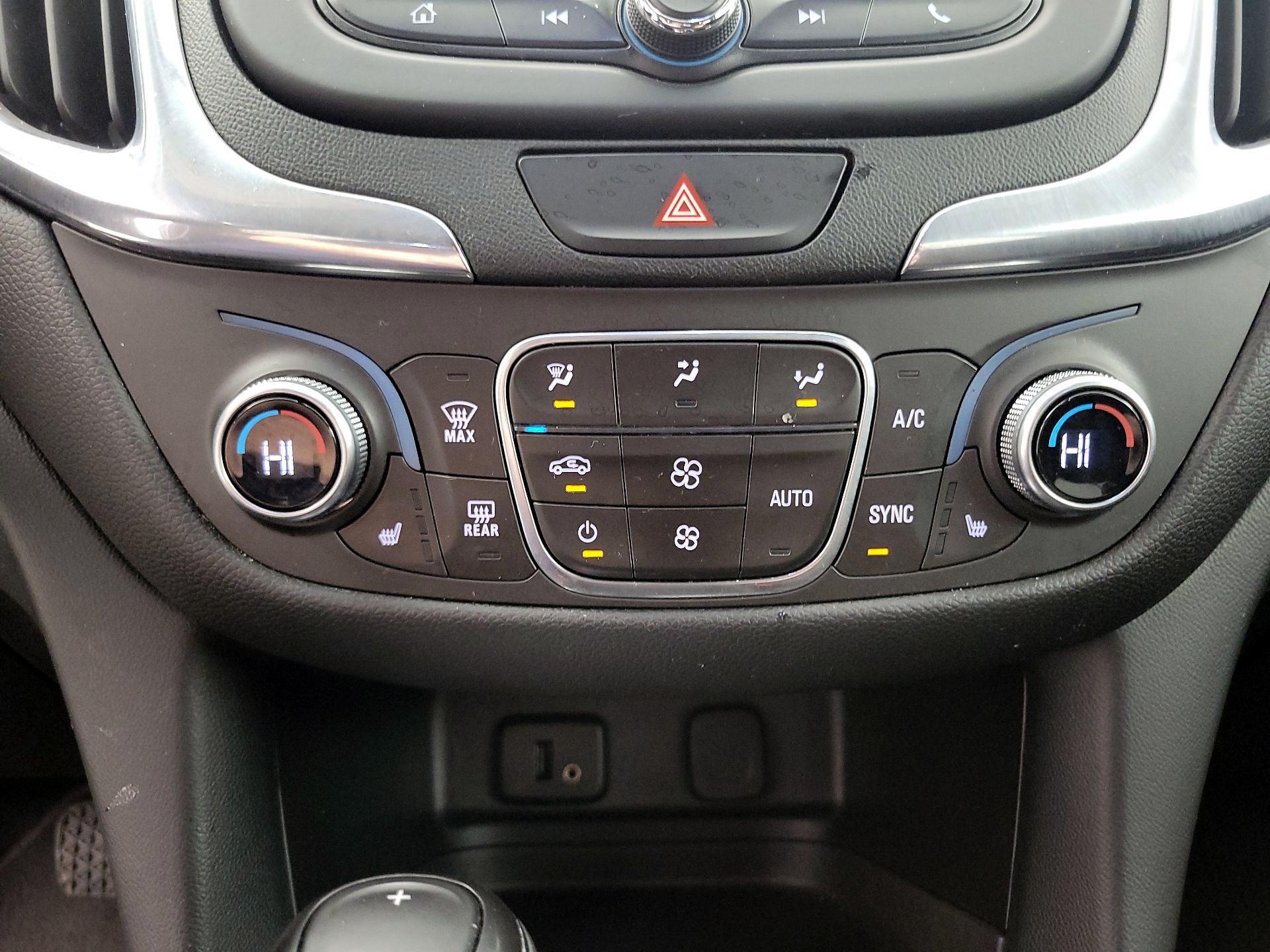 Thumbnail: 2018 Chevrolet Equinox - 16