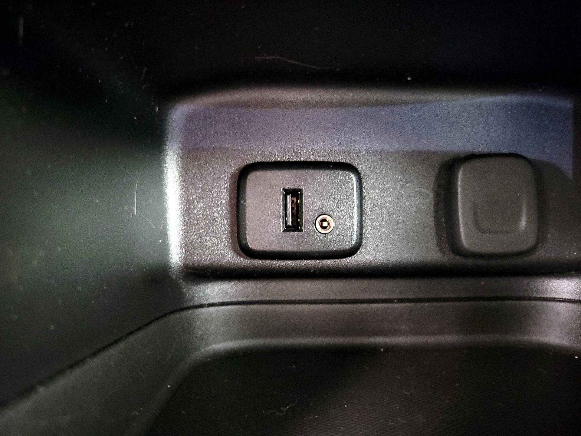 Thumbnail: 2018 Chevrolet Equinox - 18