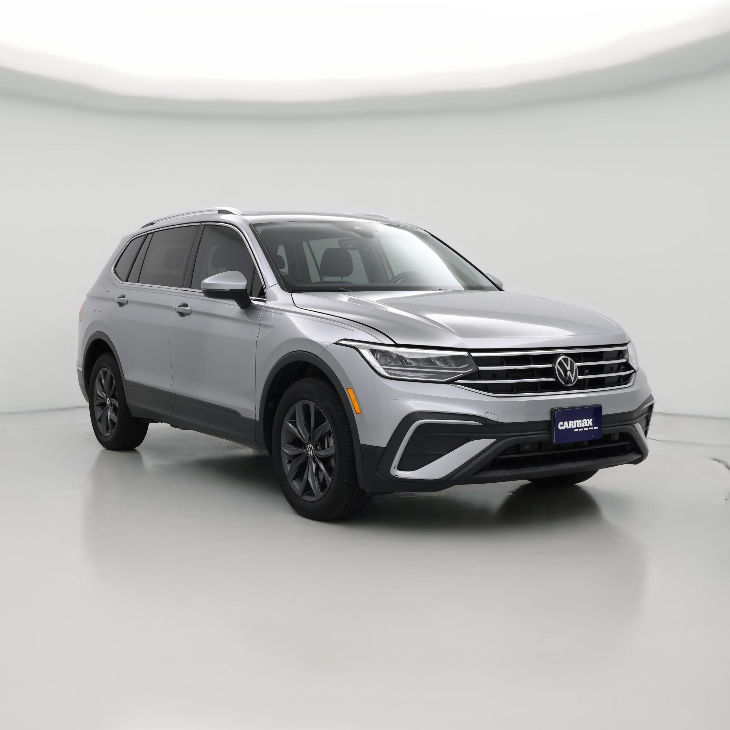 Thumbnail: 2022 Volkswagen Tiguan - 1