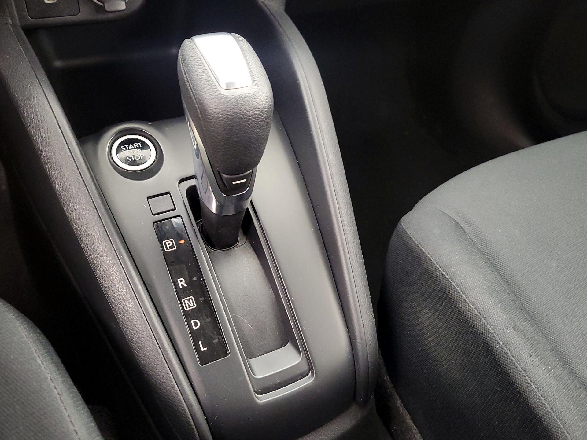 Thumbnail: 2023 Nissan Kicks - 17