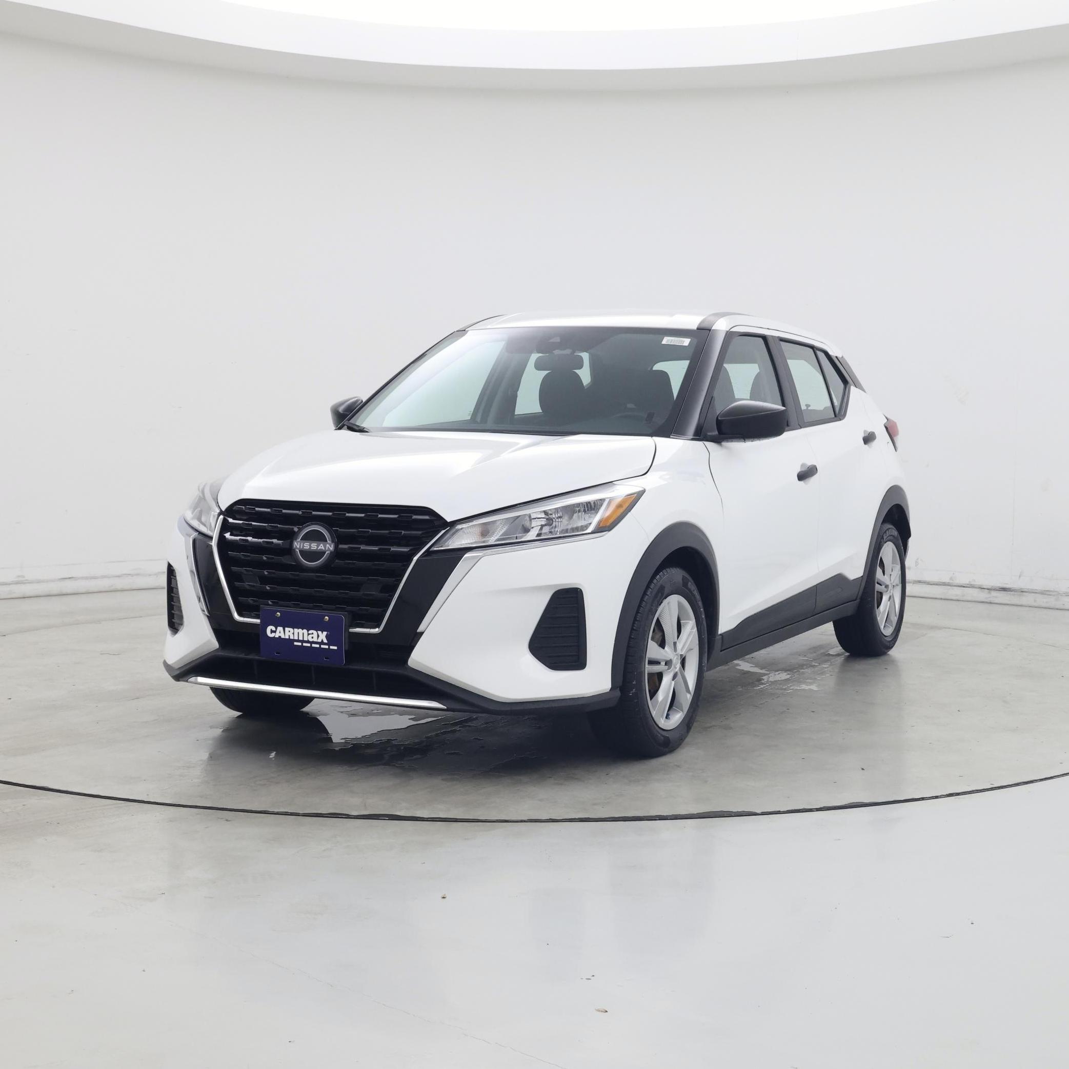 Thumbnail: 2023 Nissan Kicks - 4