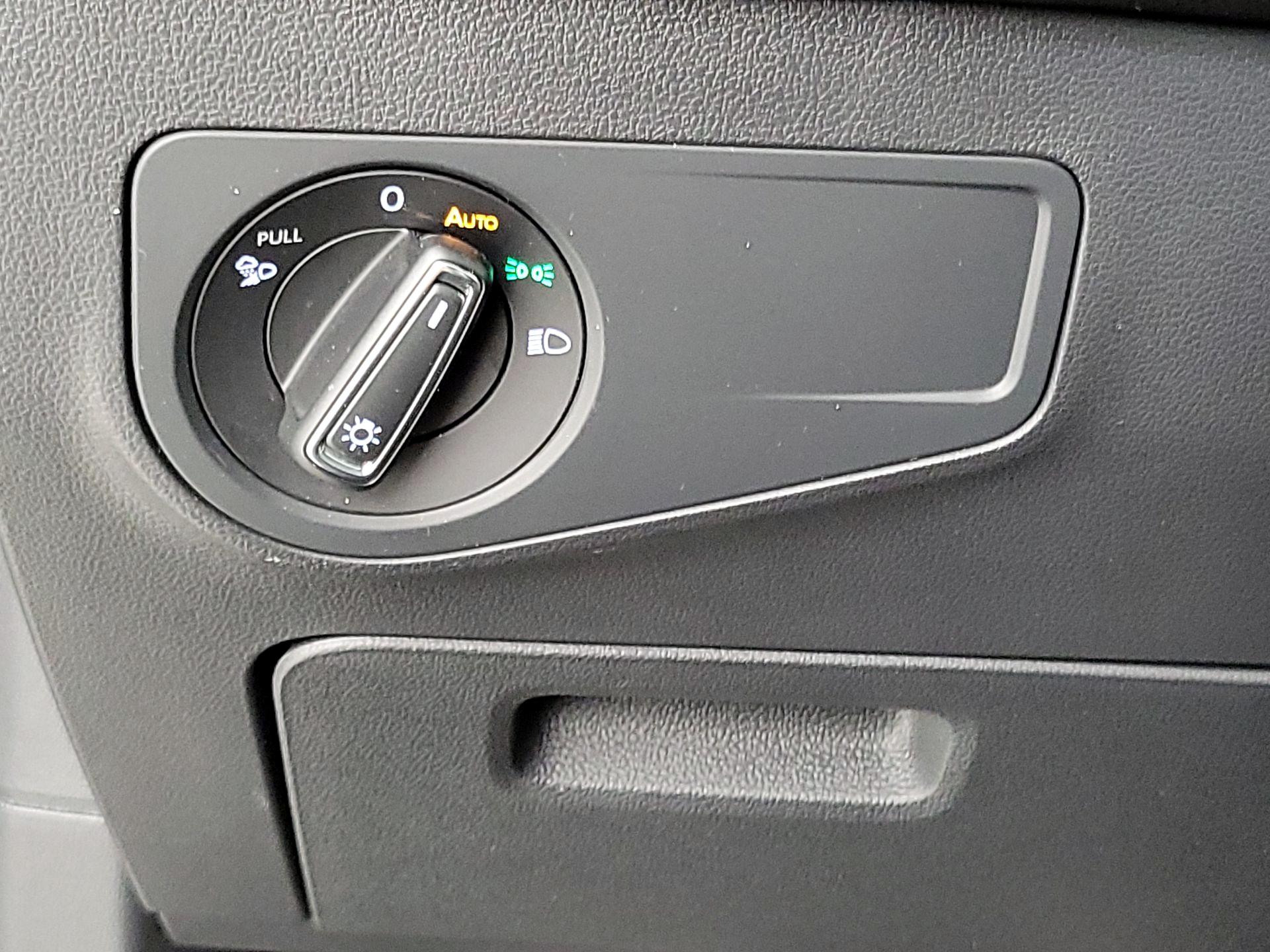 Thumbnail: 2024 Volkswagen Tiguan - 13