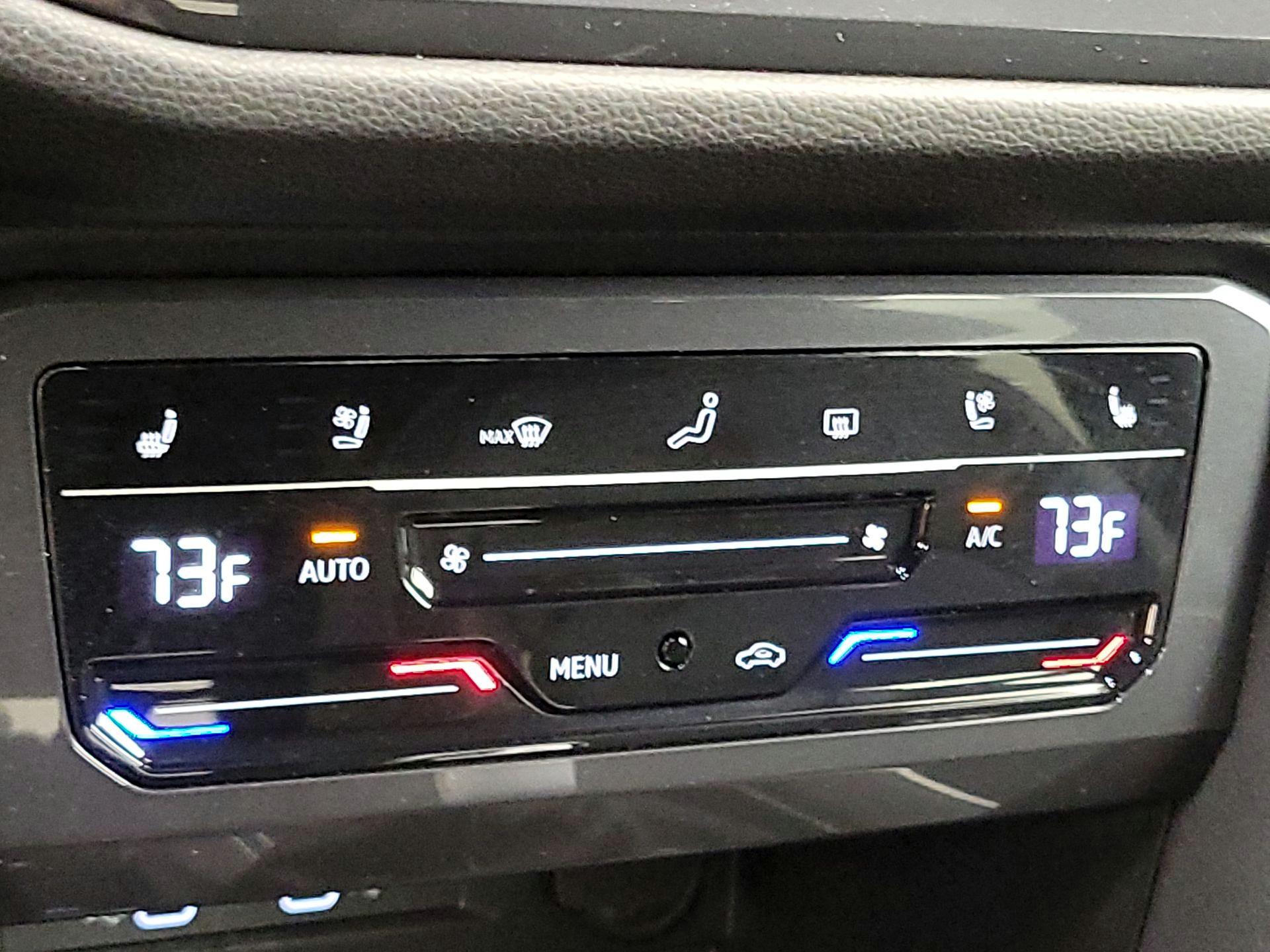 Thumbnail: 2024 Volkswagen Tiguan - 17