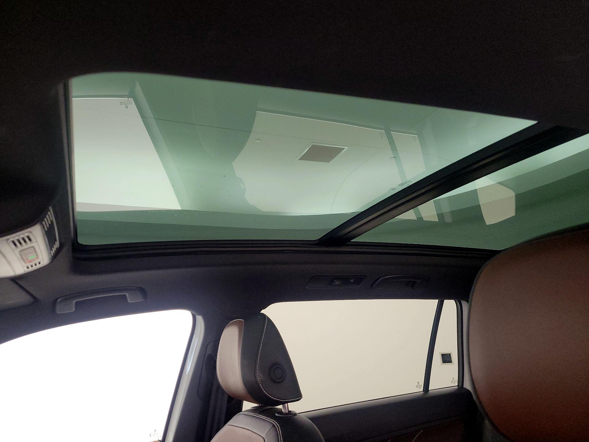 Thumbnail: 2024 Volkswagen Tiguan - 20