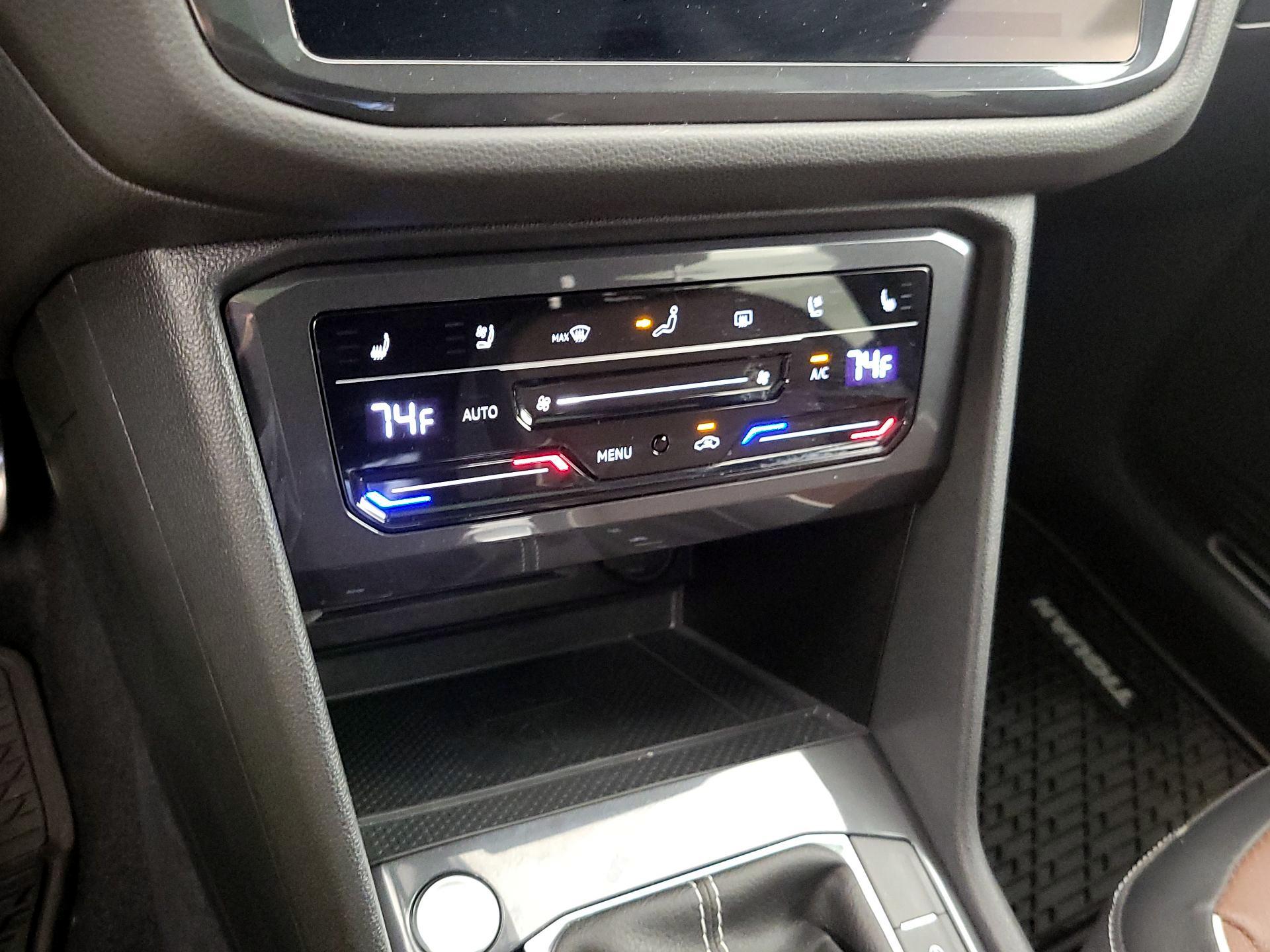 Thumbnail: 2024 Volkswagen Tiguan - 17