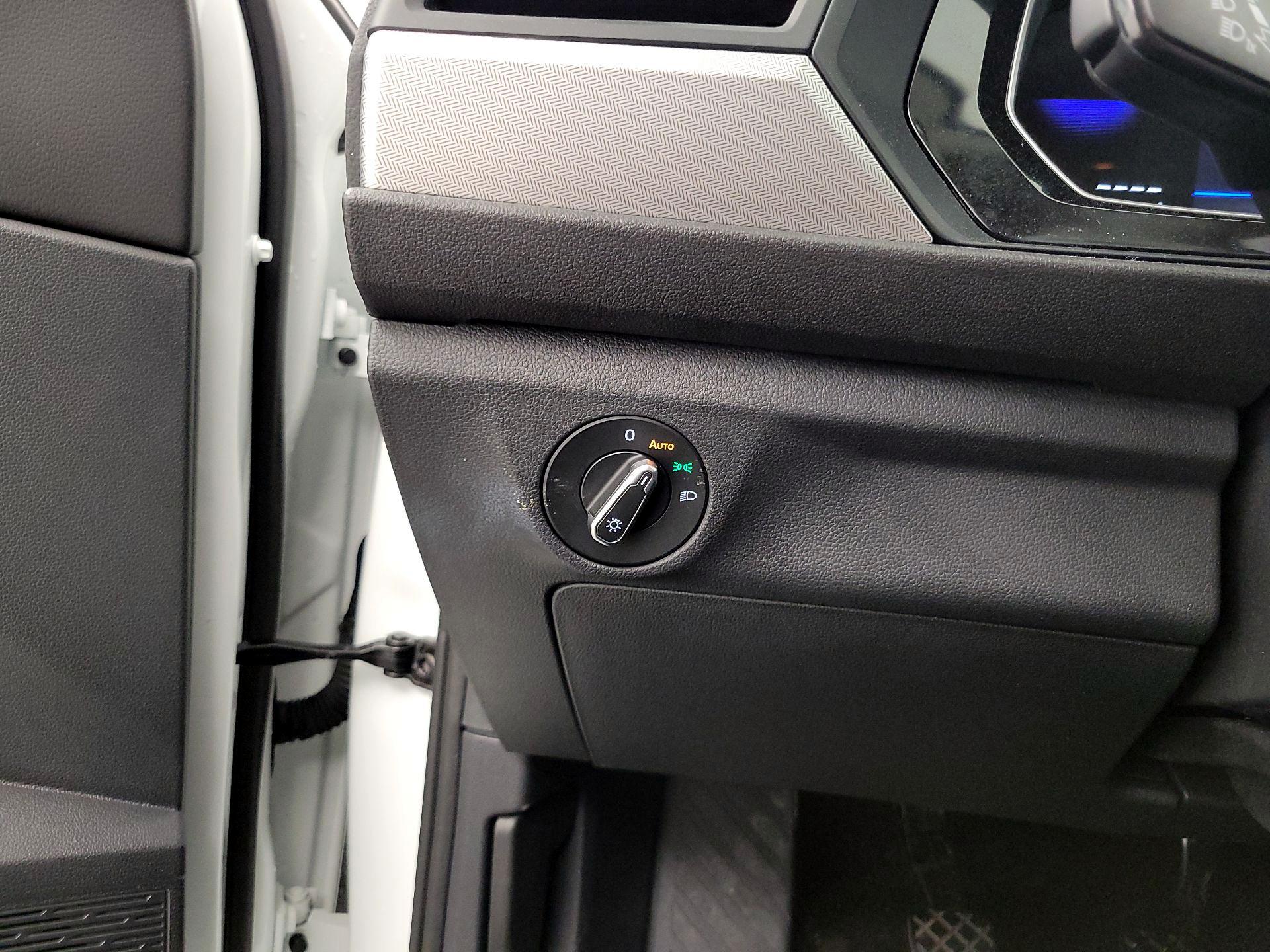 Thumbnail: 2024 Volkswagen Jetta - 13