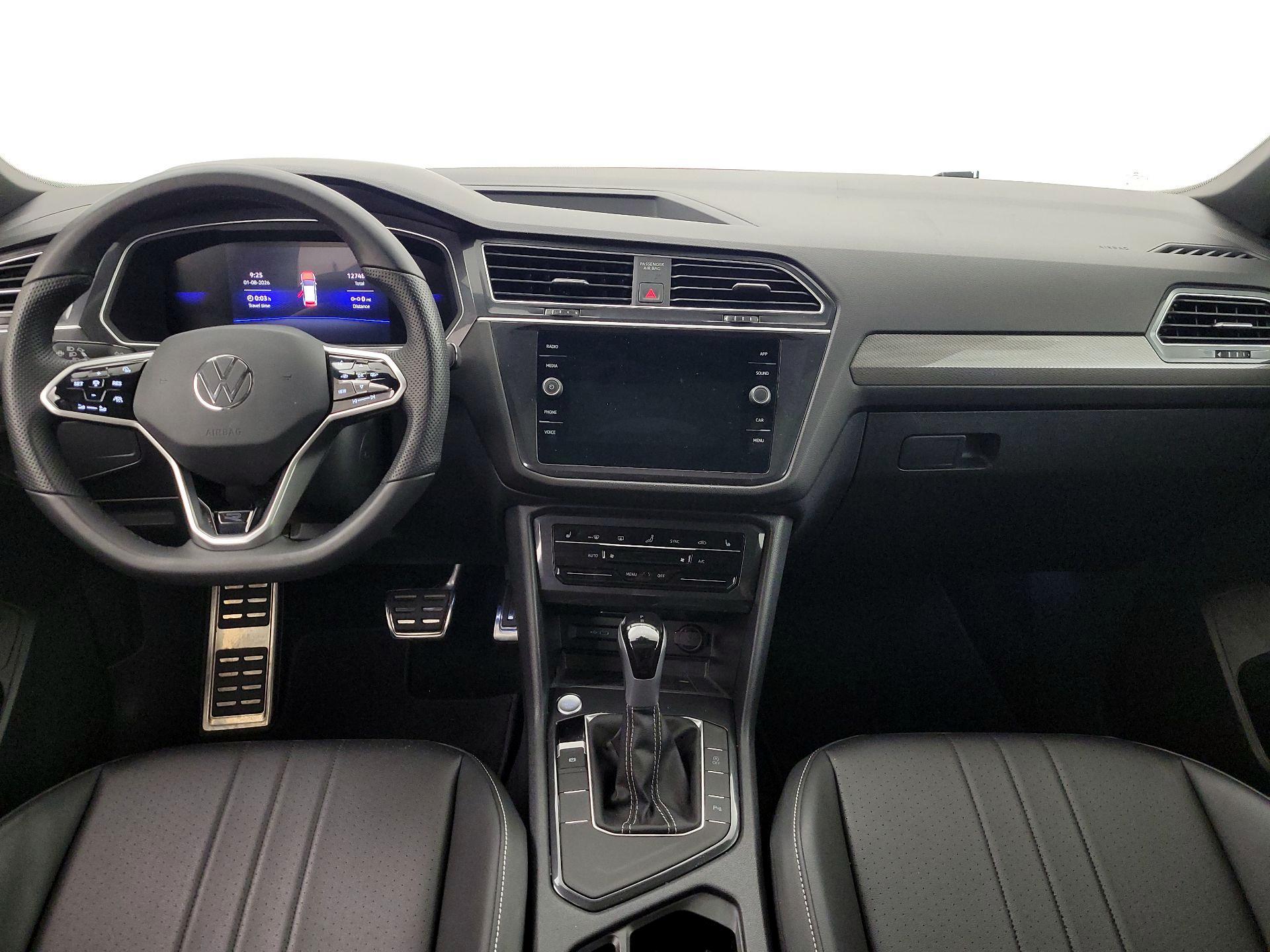 Thumbnail: 2024 Volkswagen Tiguan - 9